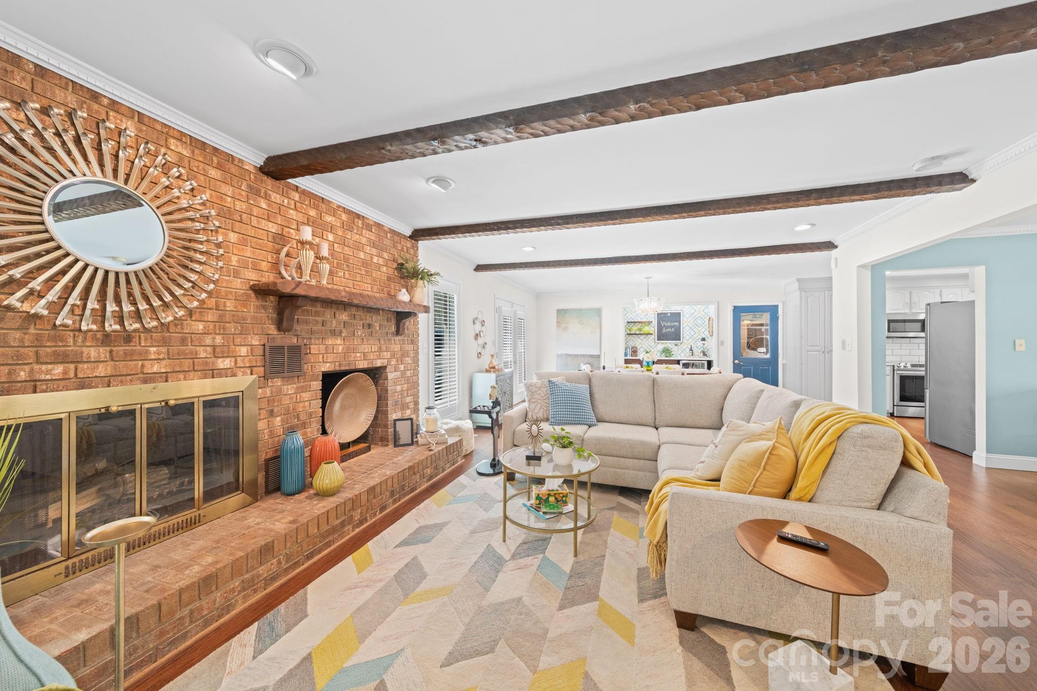 208 Falcon Drive