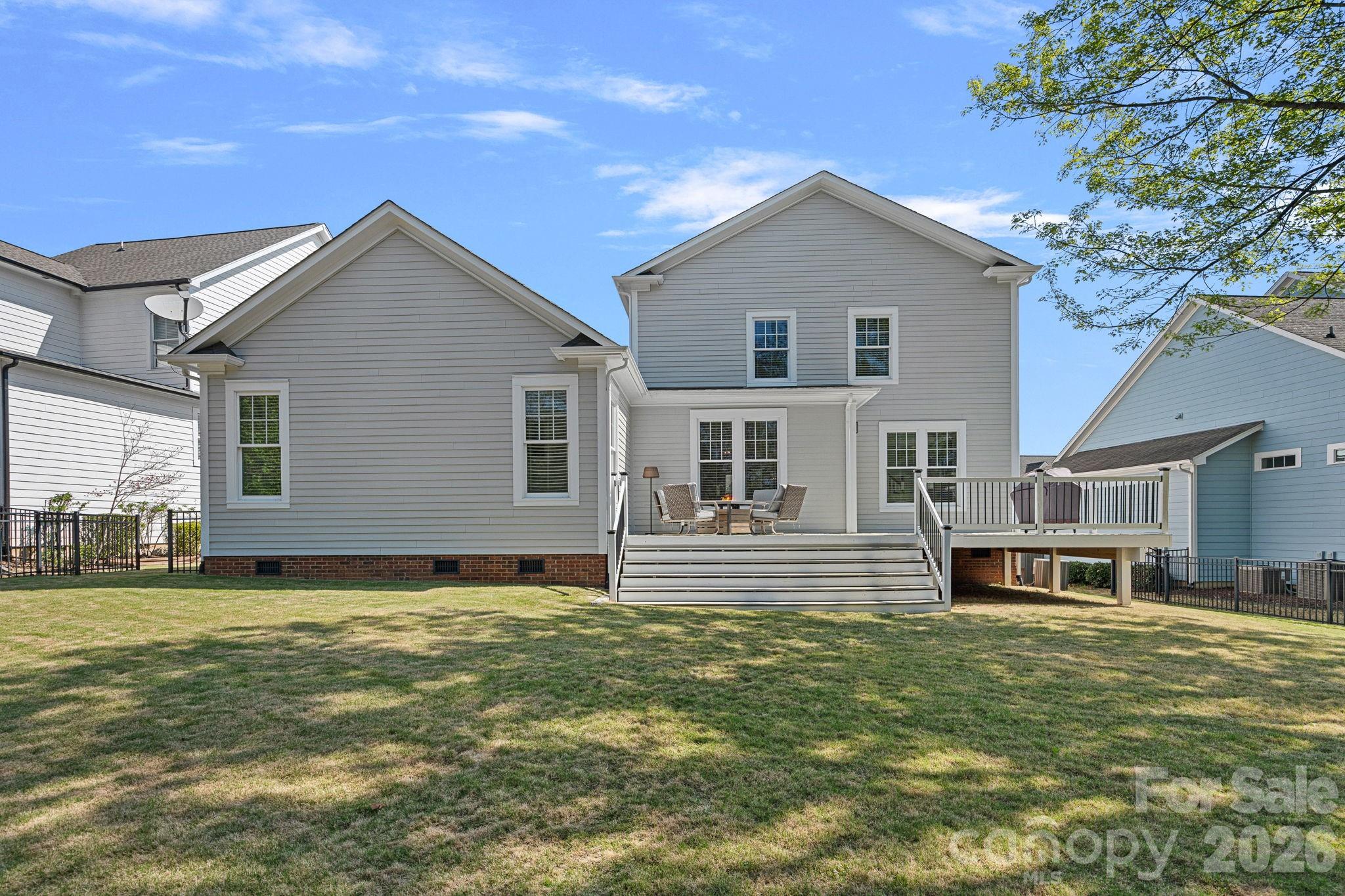 5595 Morris Hunt Drive