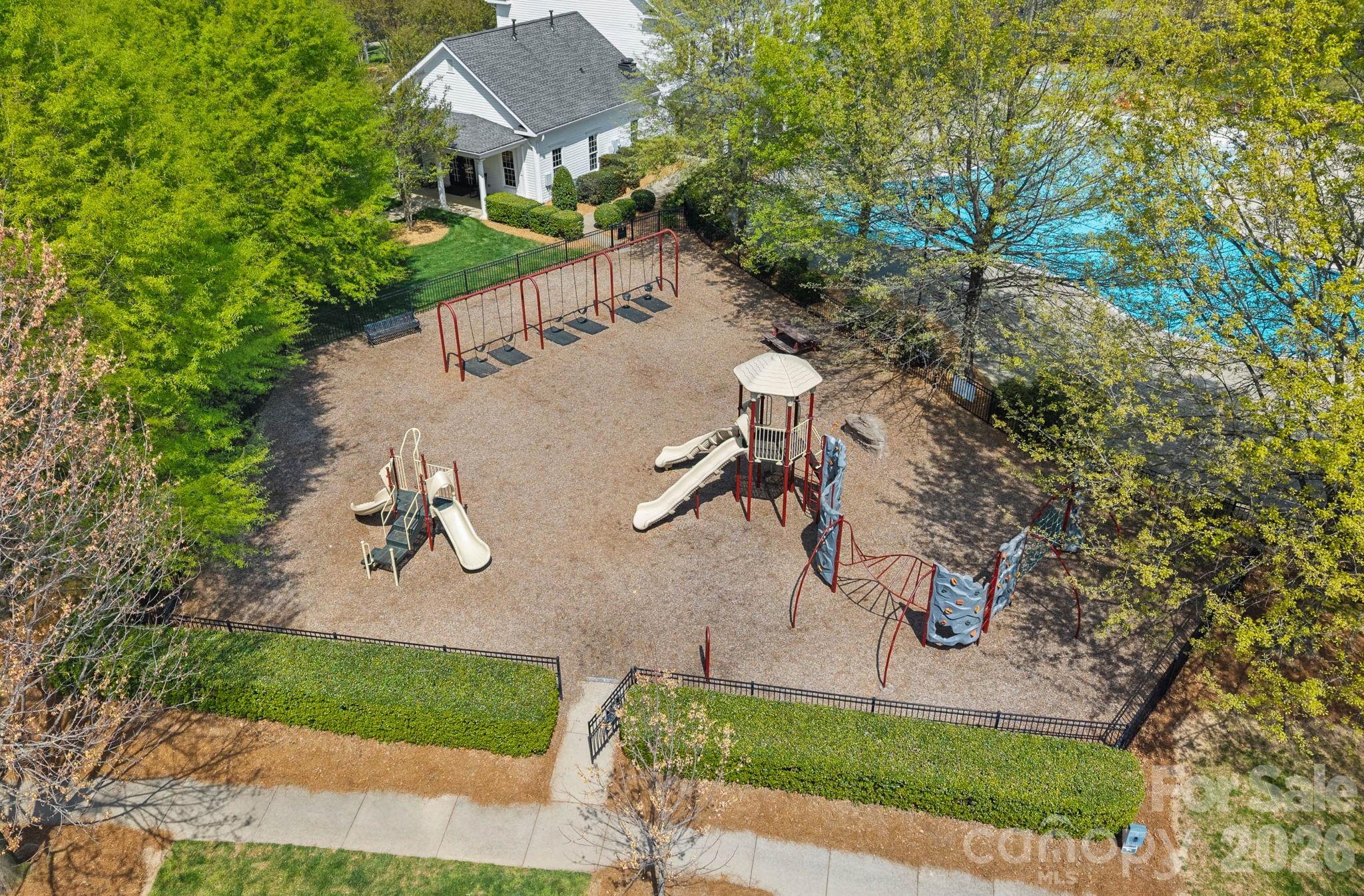 5595 Morris Hunt Drive