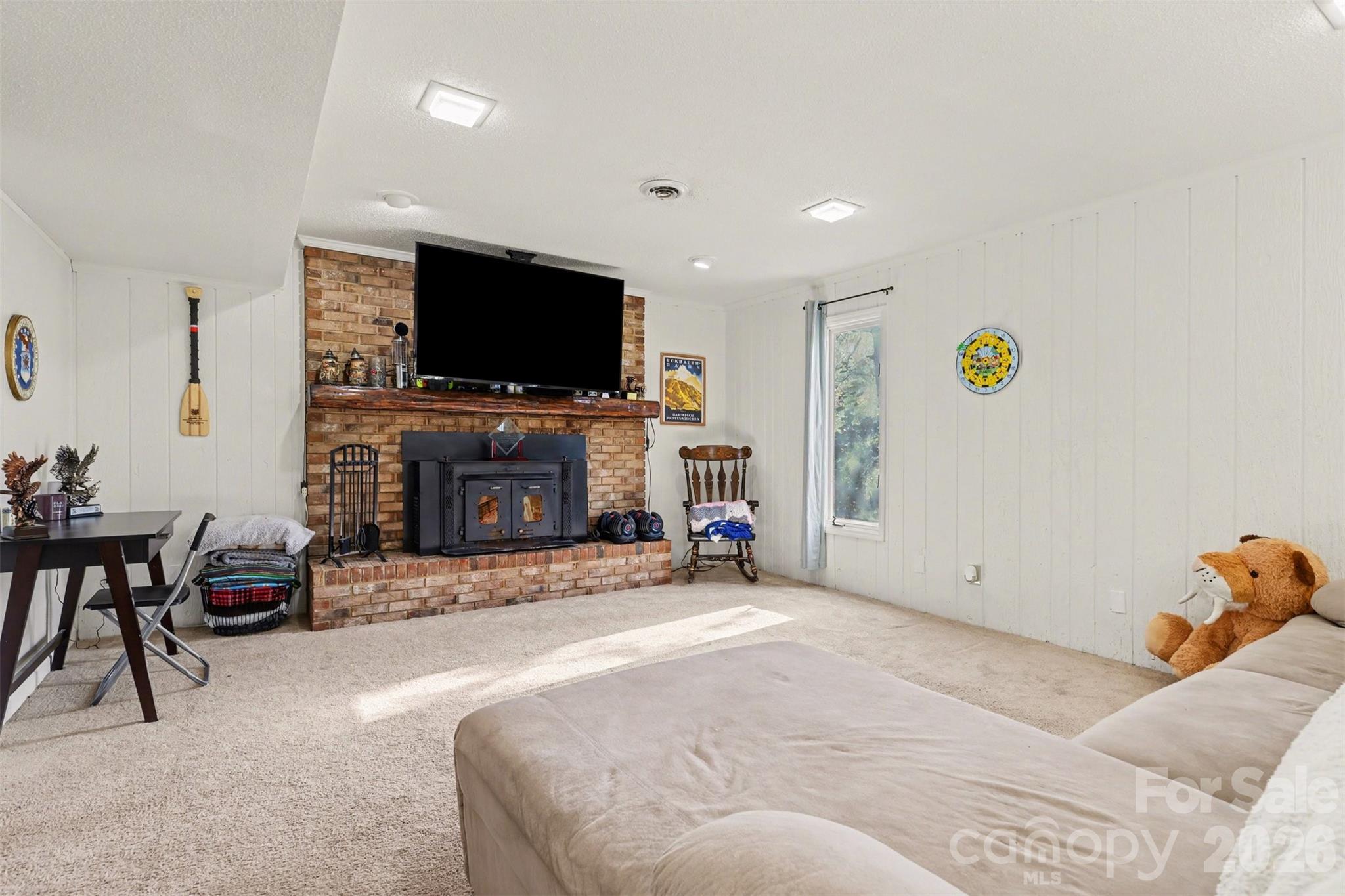 1226 Twin Lakes Road