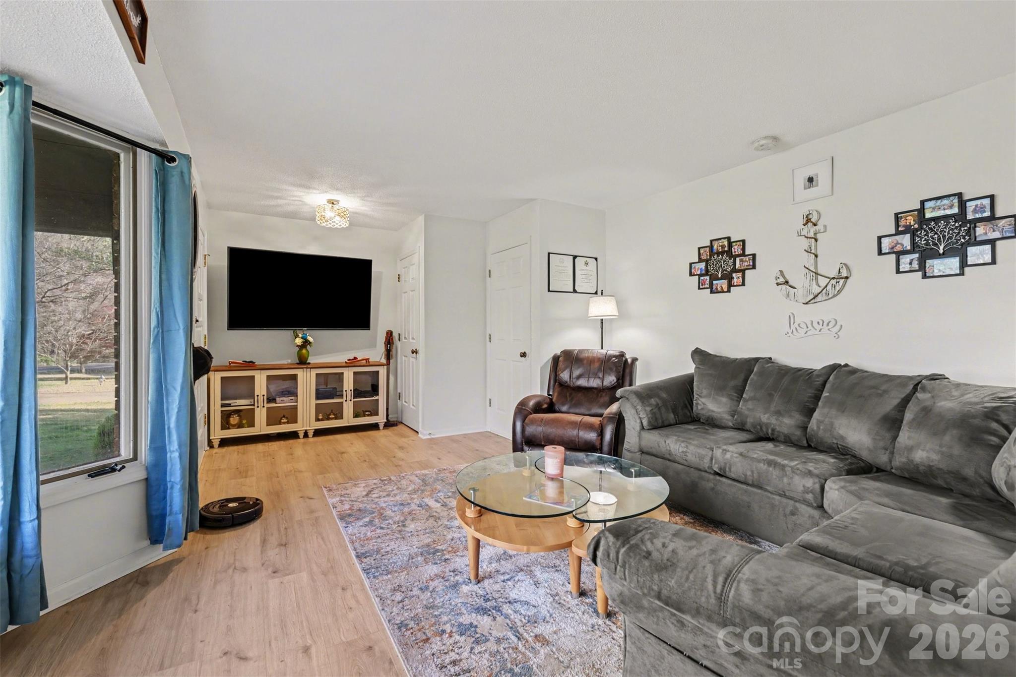 1226 Twin Lakes Road