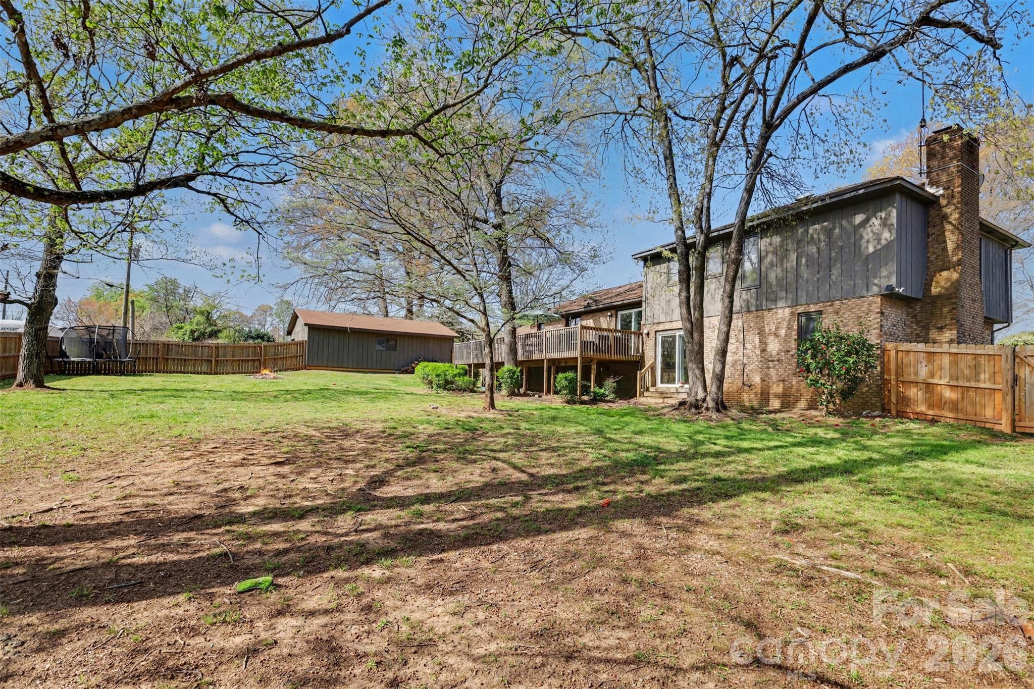 1226 Twin Lakes Road