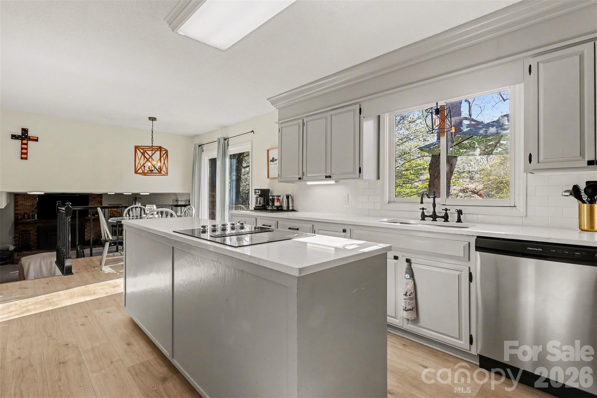 1226 Twin Lakes Road