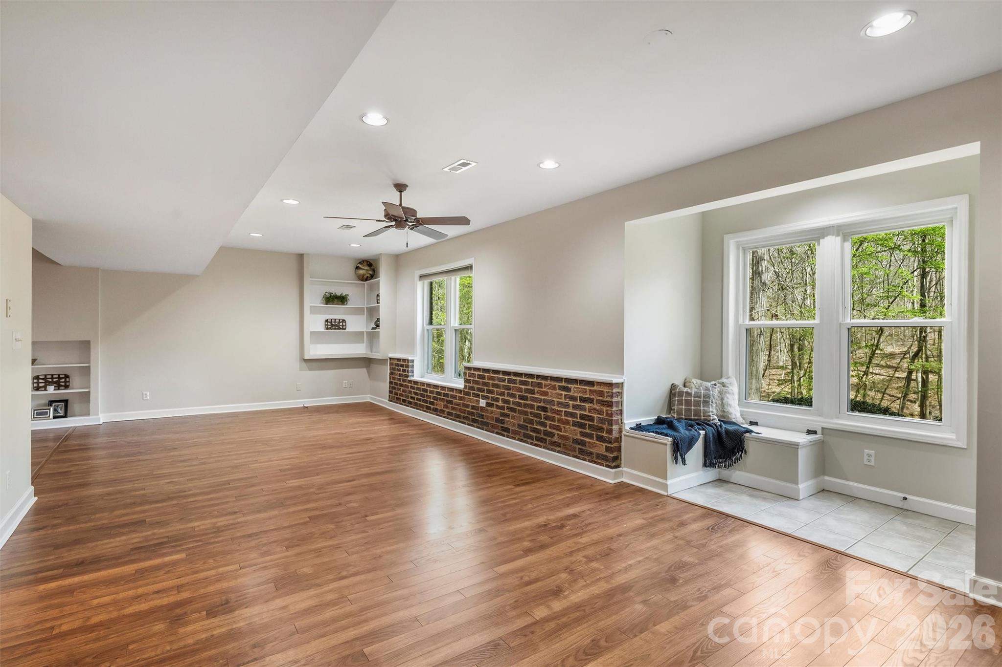 2333 Keara Way