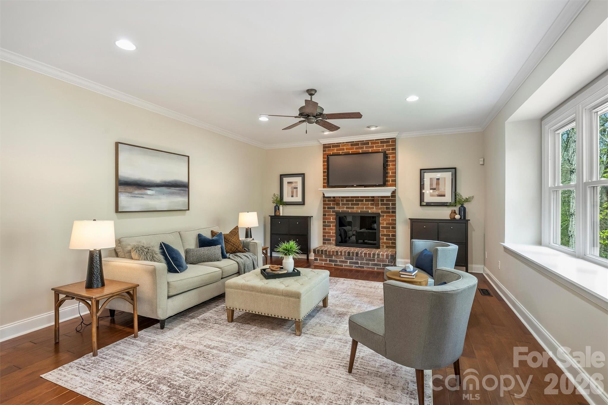 2333 Keara Way