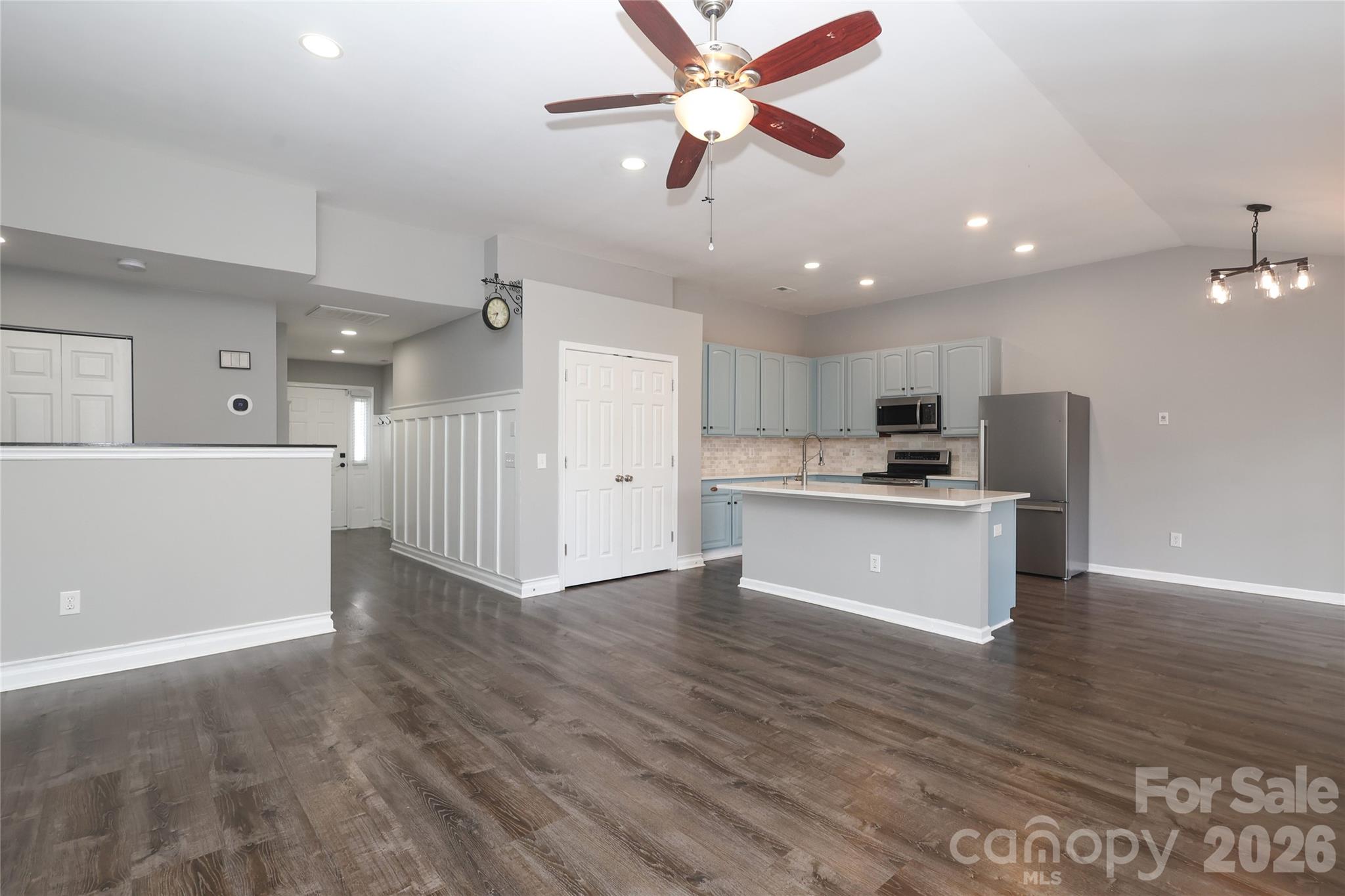 9506 Scotland Hall Court
