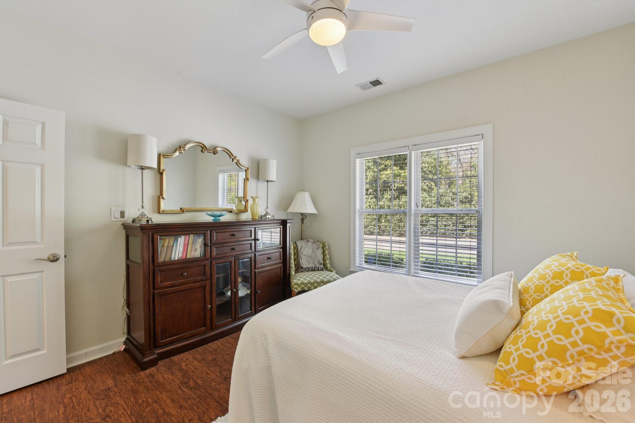 10816 Willow Crossing Drive