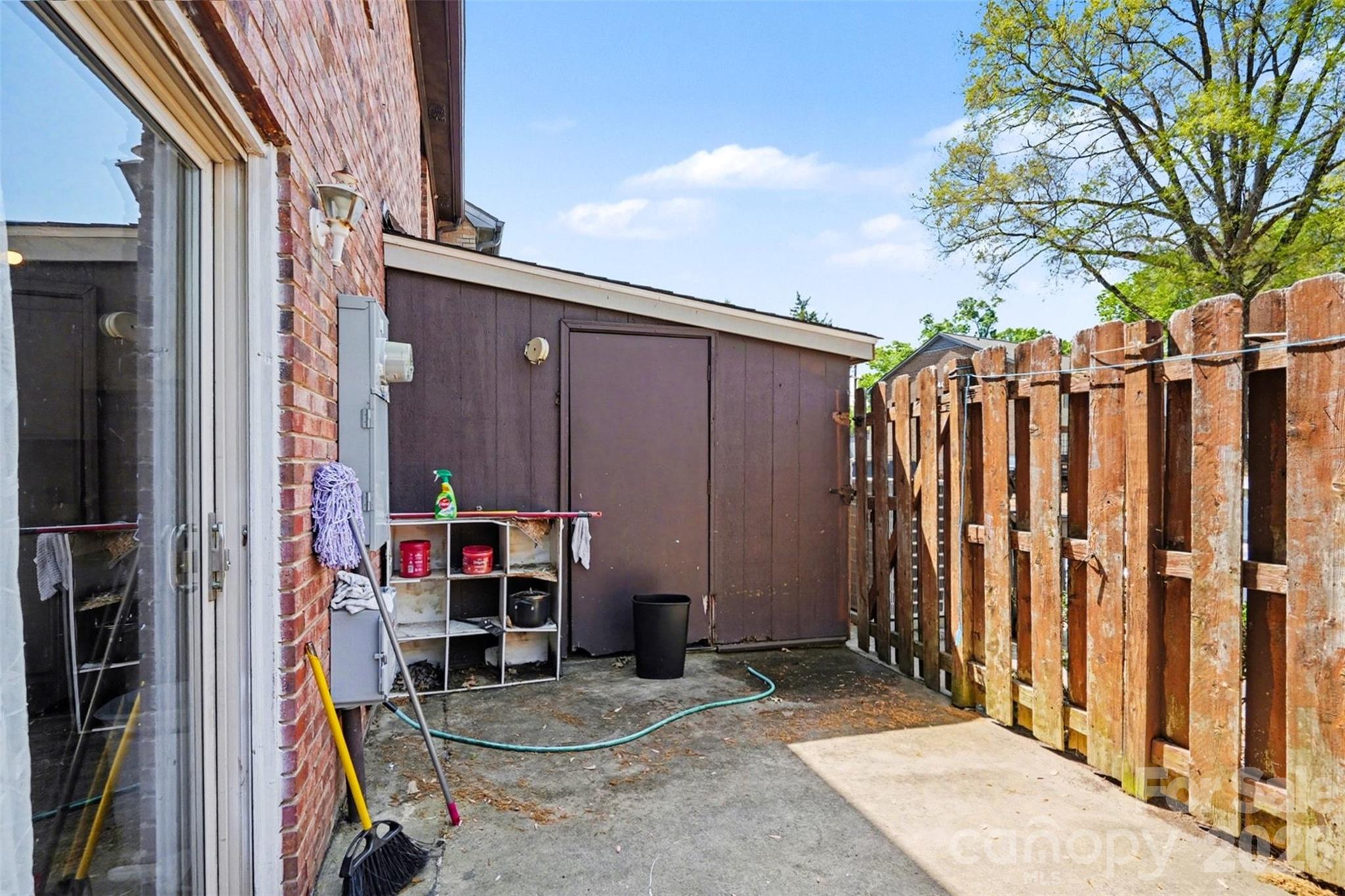 1535 Lansdale Drive Unit: G
