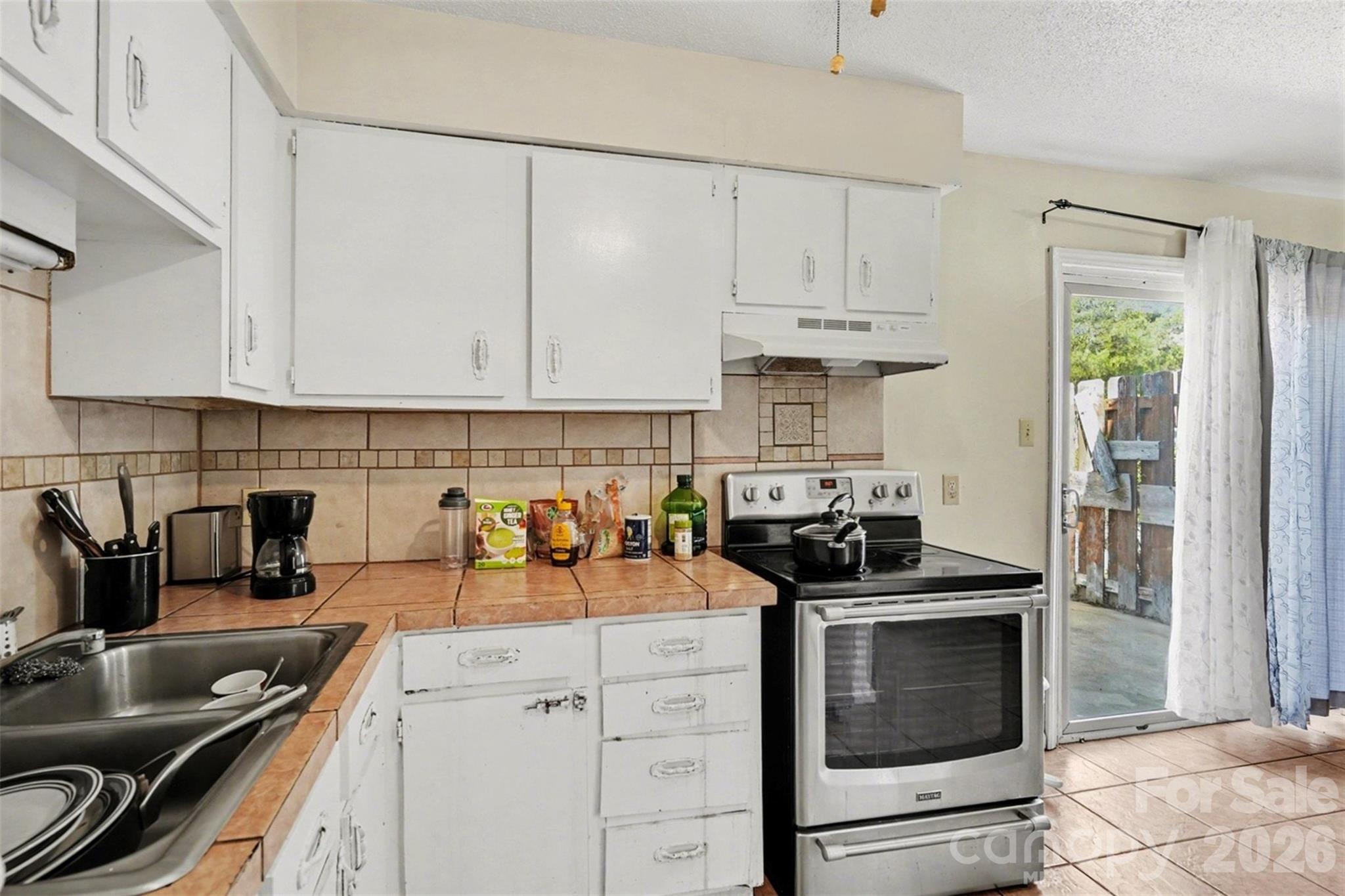 1535 Lansdale Drive Unit: G