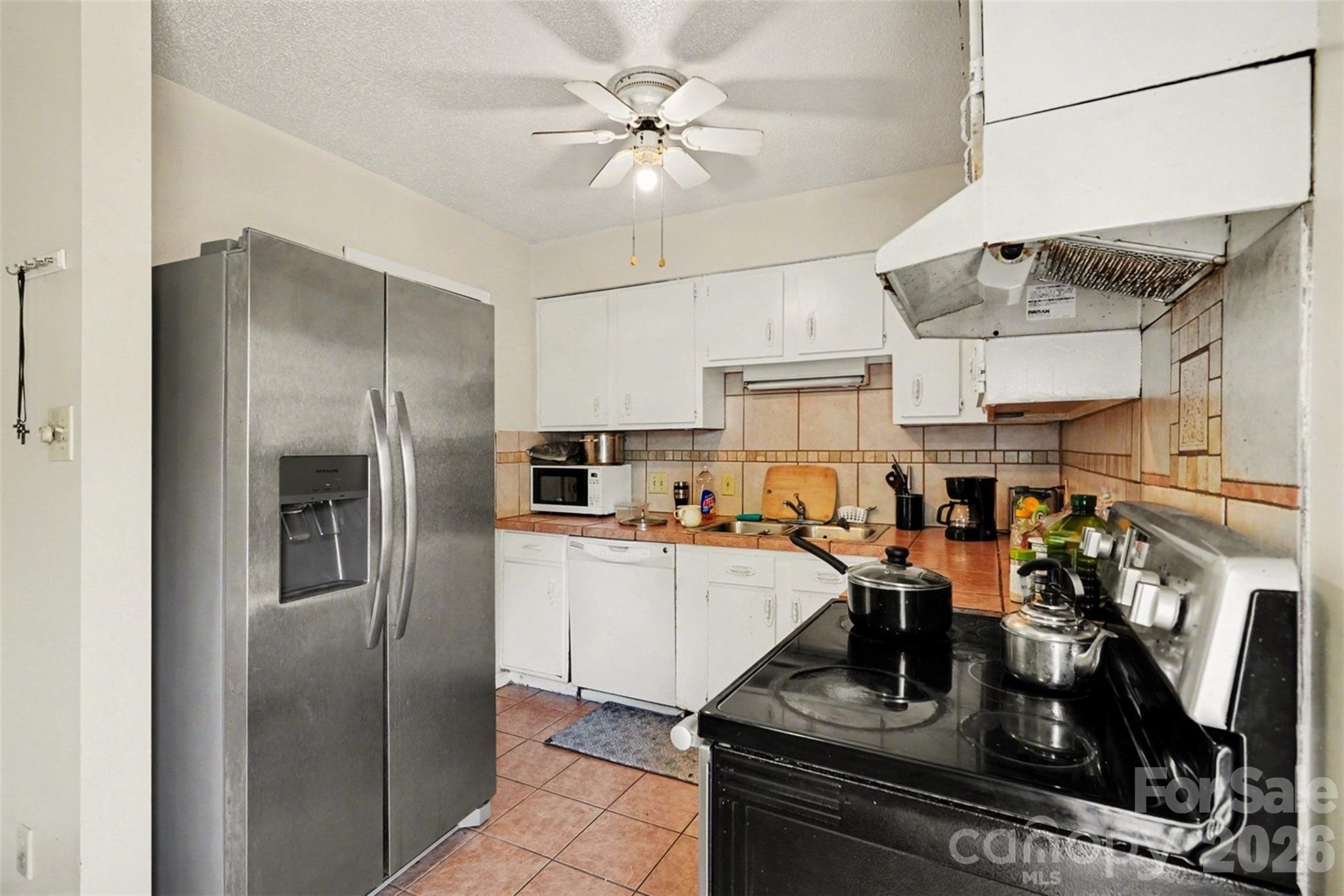 1535 Lansdale Drive Unit: G