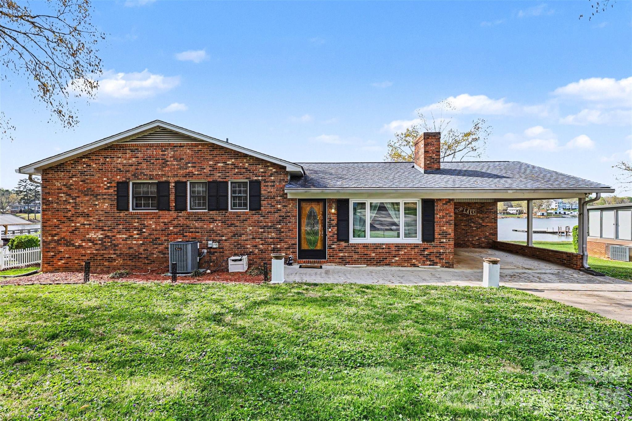 1017 Holloway Church Road