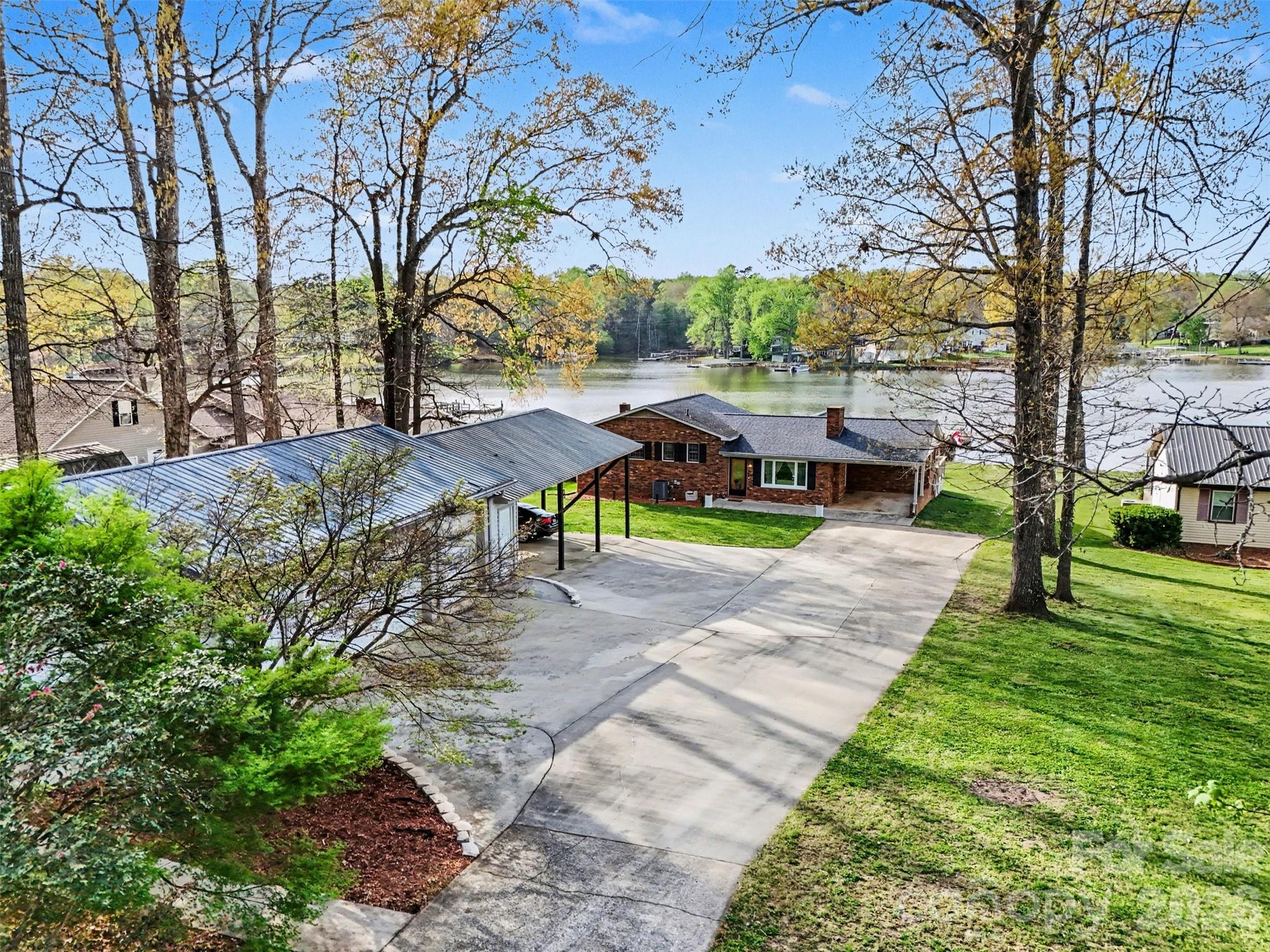 1017 Holloway Church Road