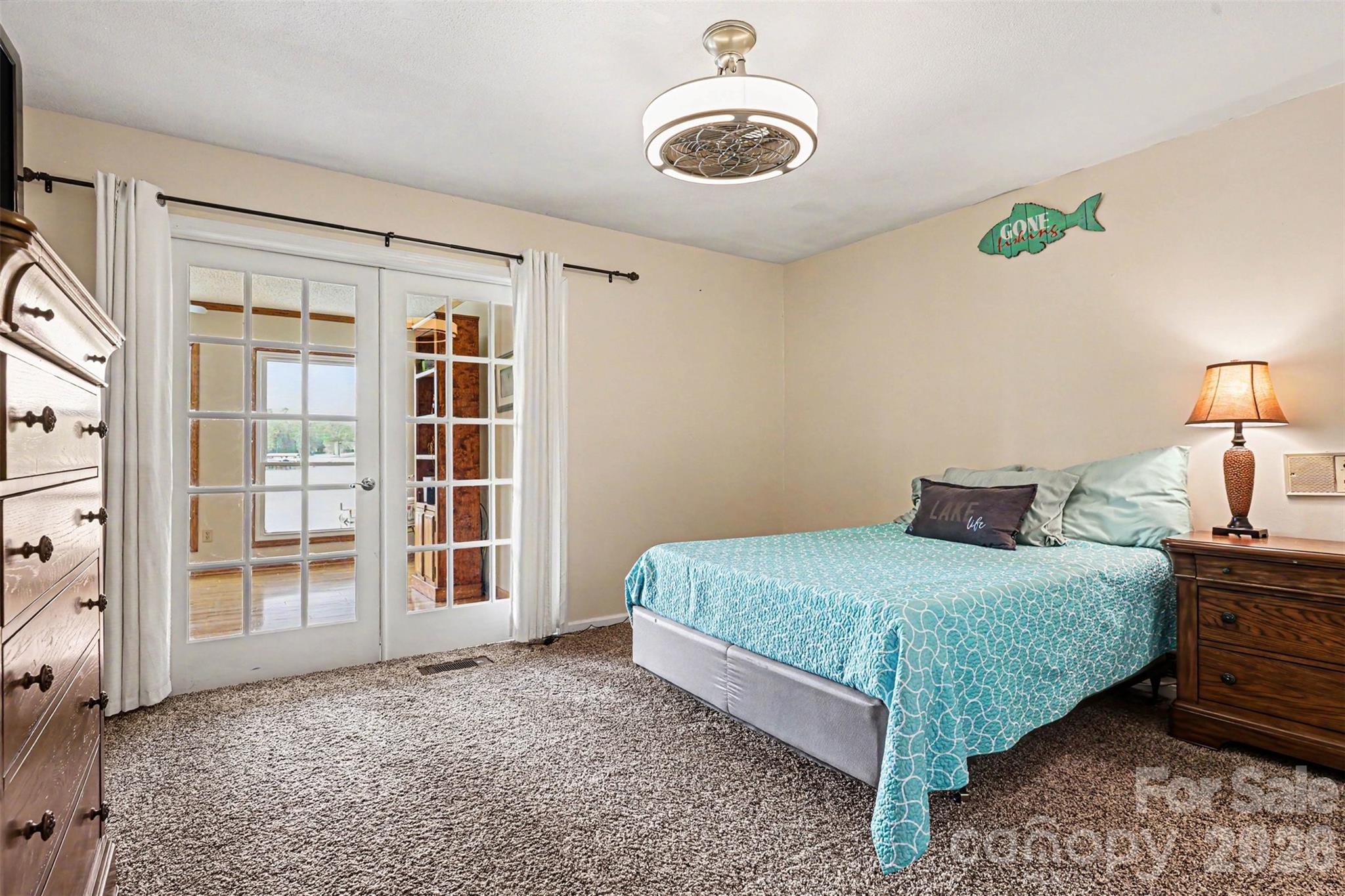 1017 Holloway Church Road