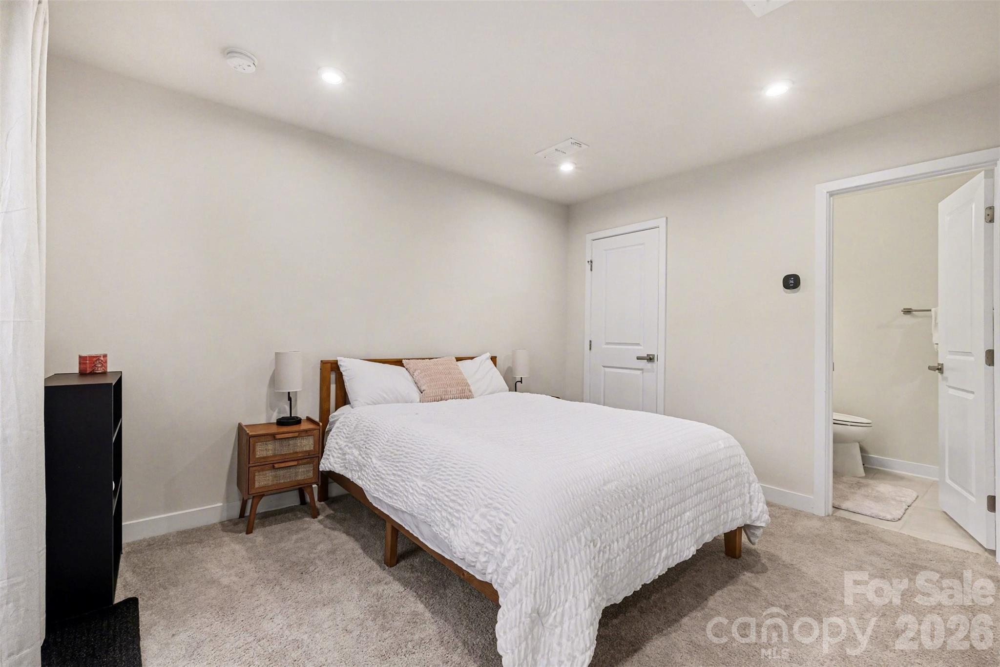 6111 Station Crossing Avenue