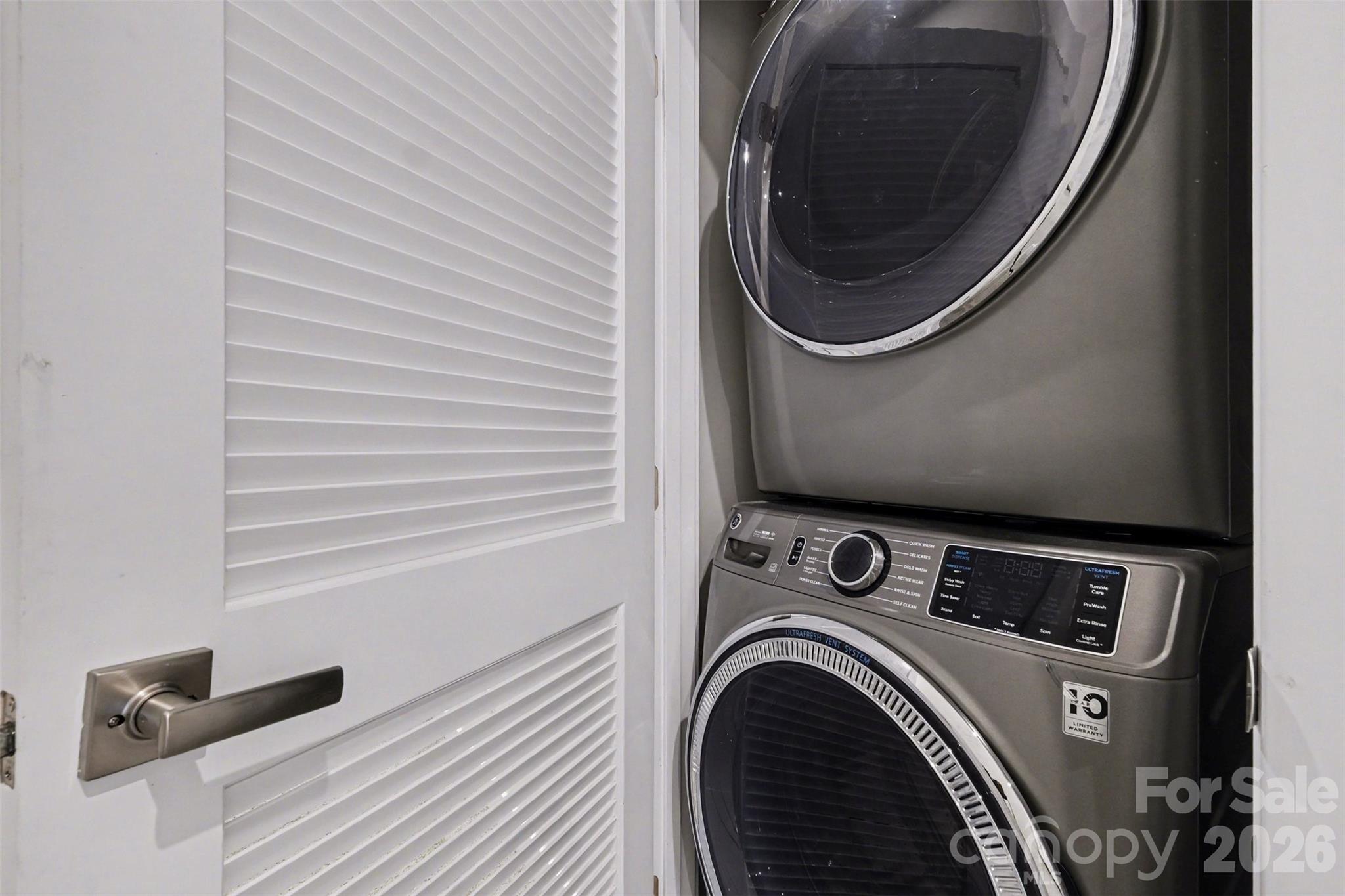 6111 Station Crossing Avenue