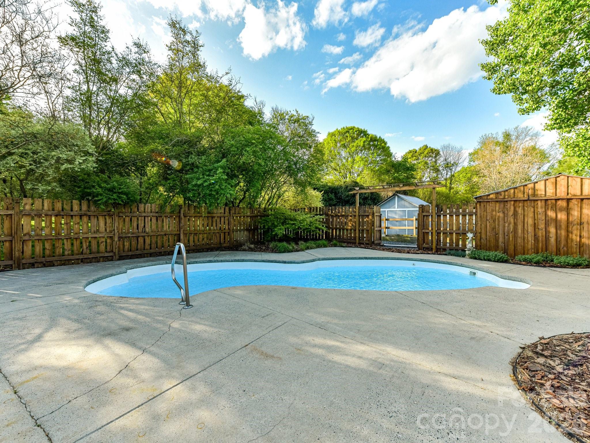 12338 Landing Green Drive