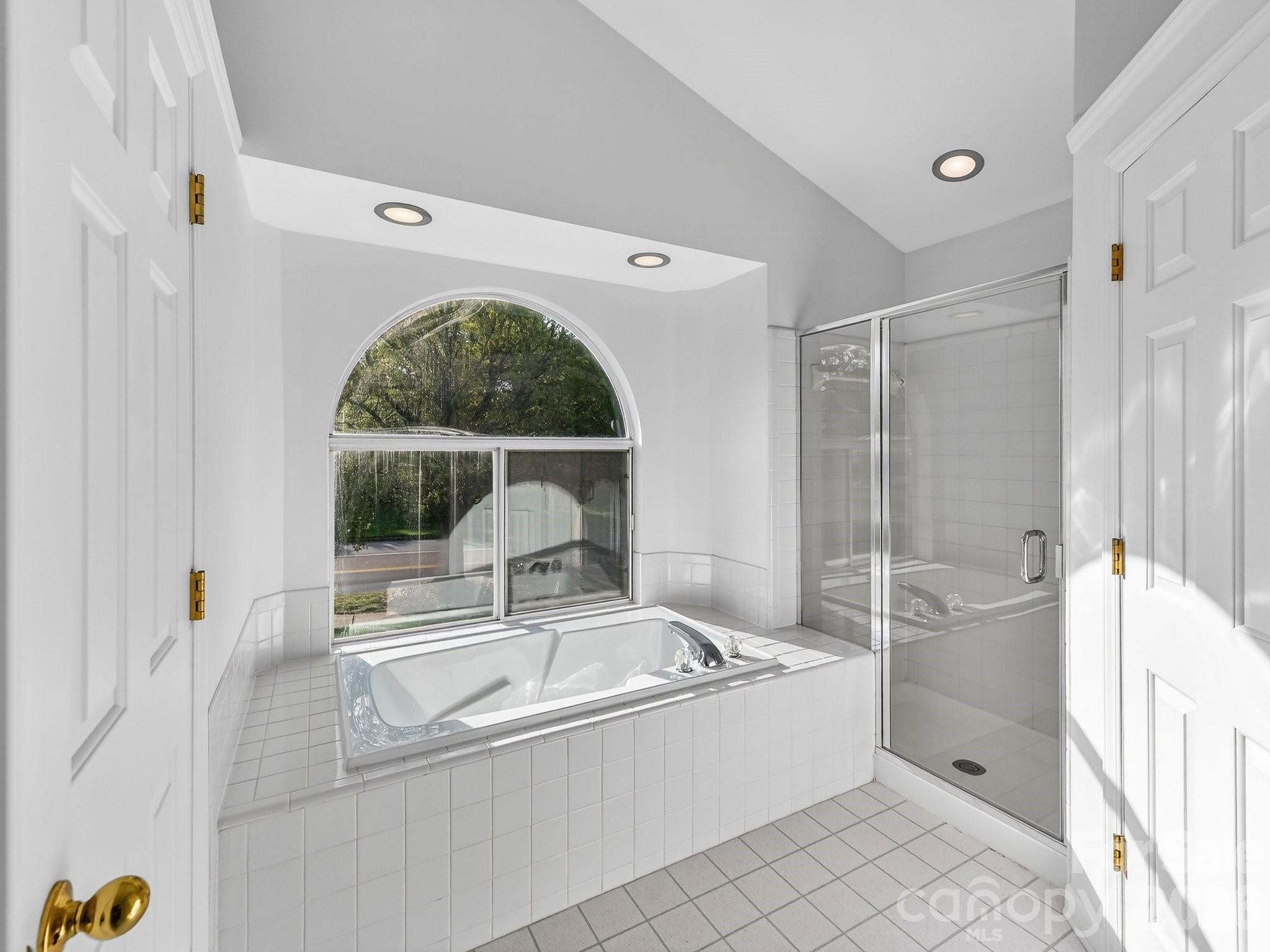12338 Landing Green Drive