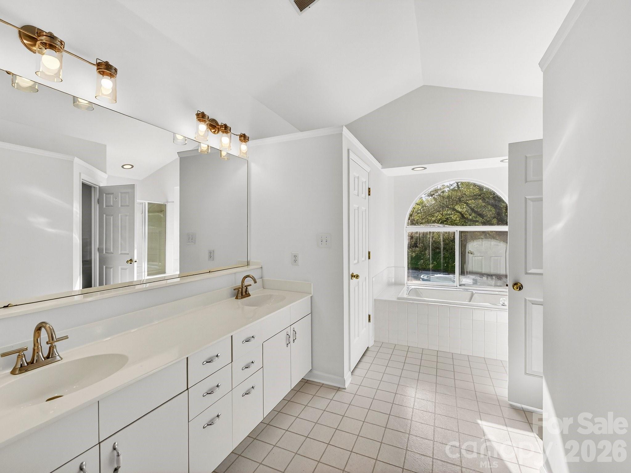 12338 Landing Green Drive