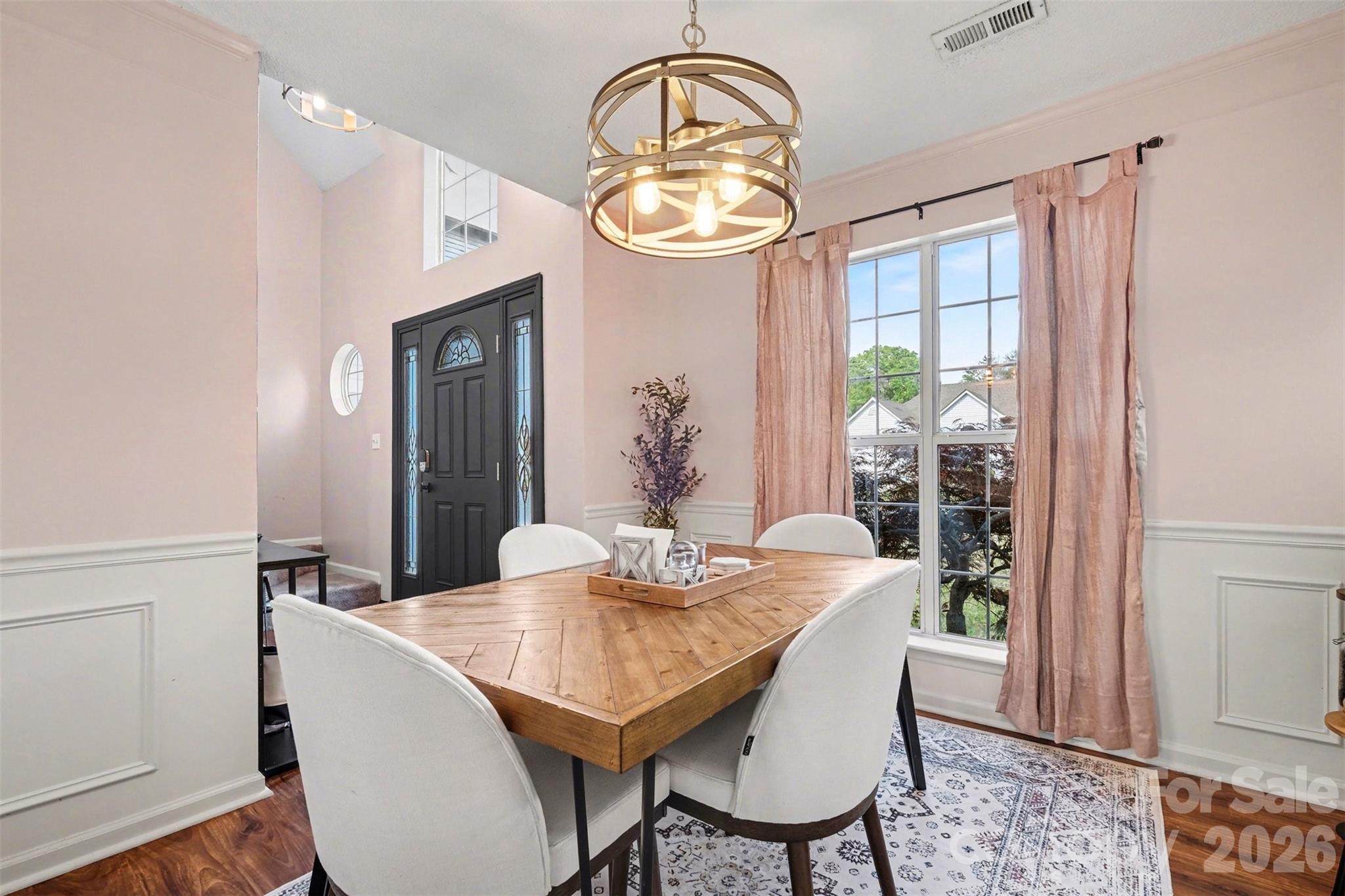 4476 Greystone Drive SW