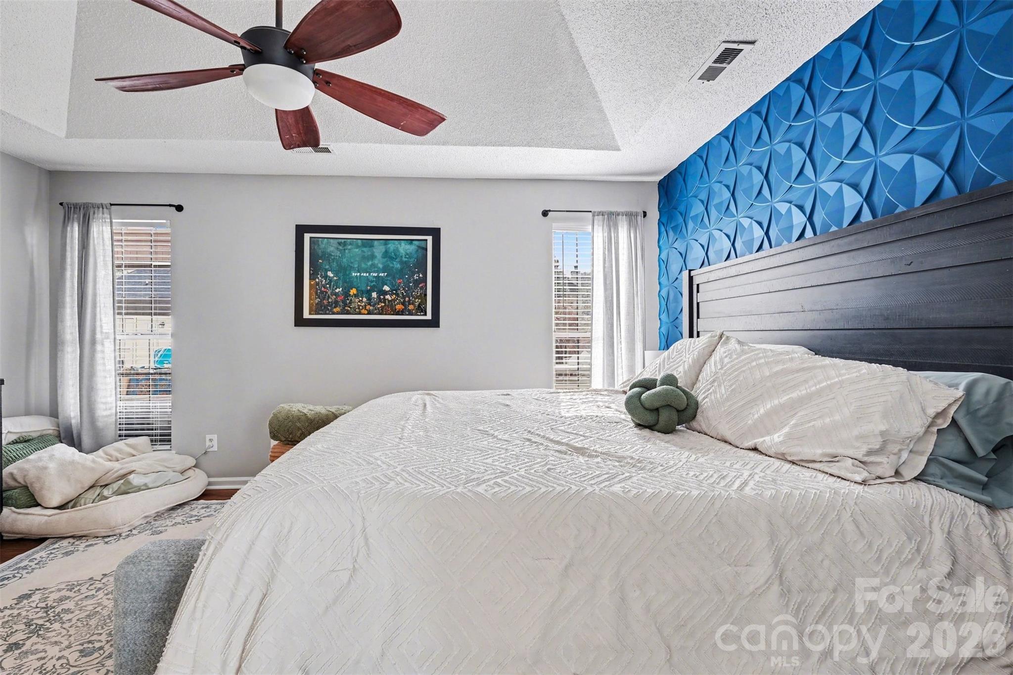 4476 Greystone Drive SW