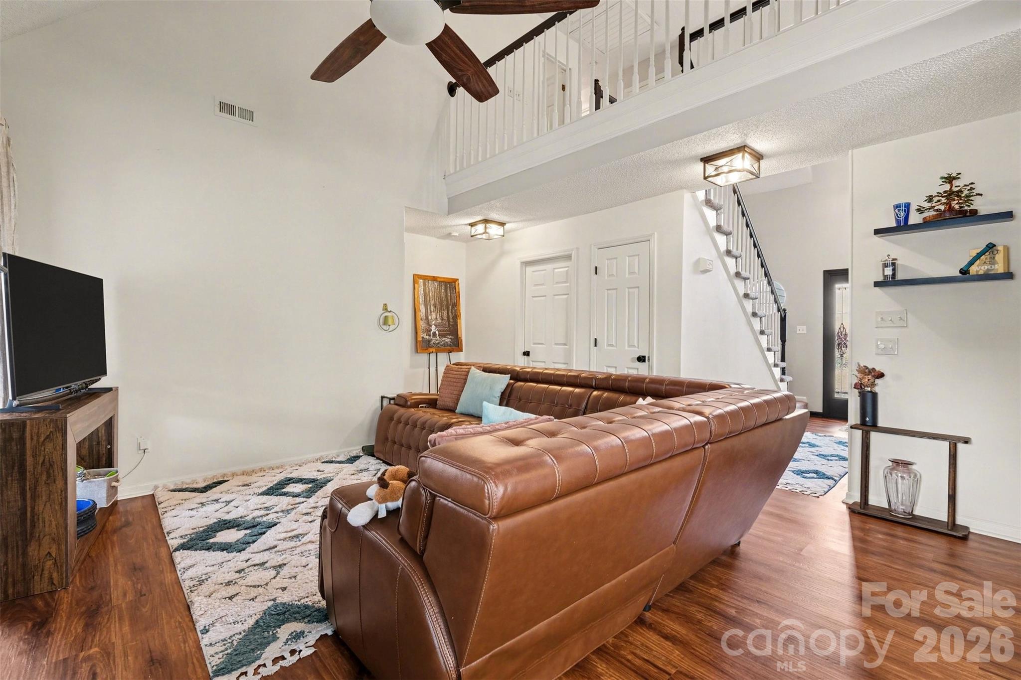 4476 Greystone Drive SW