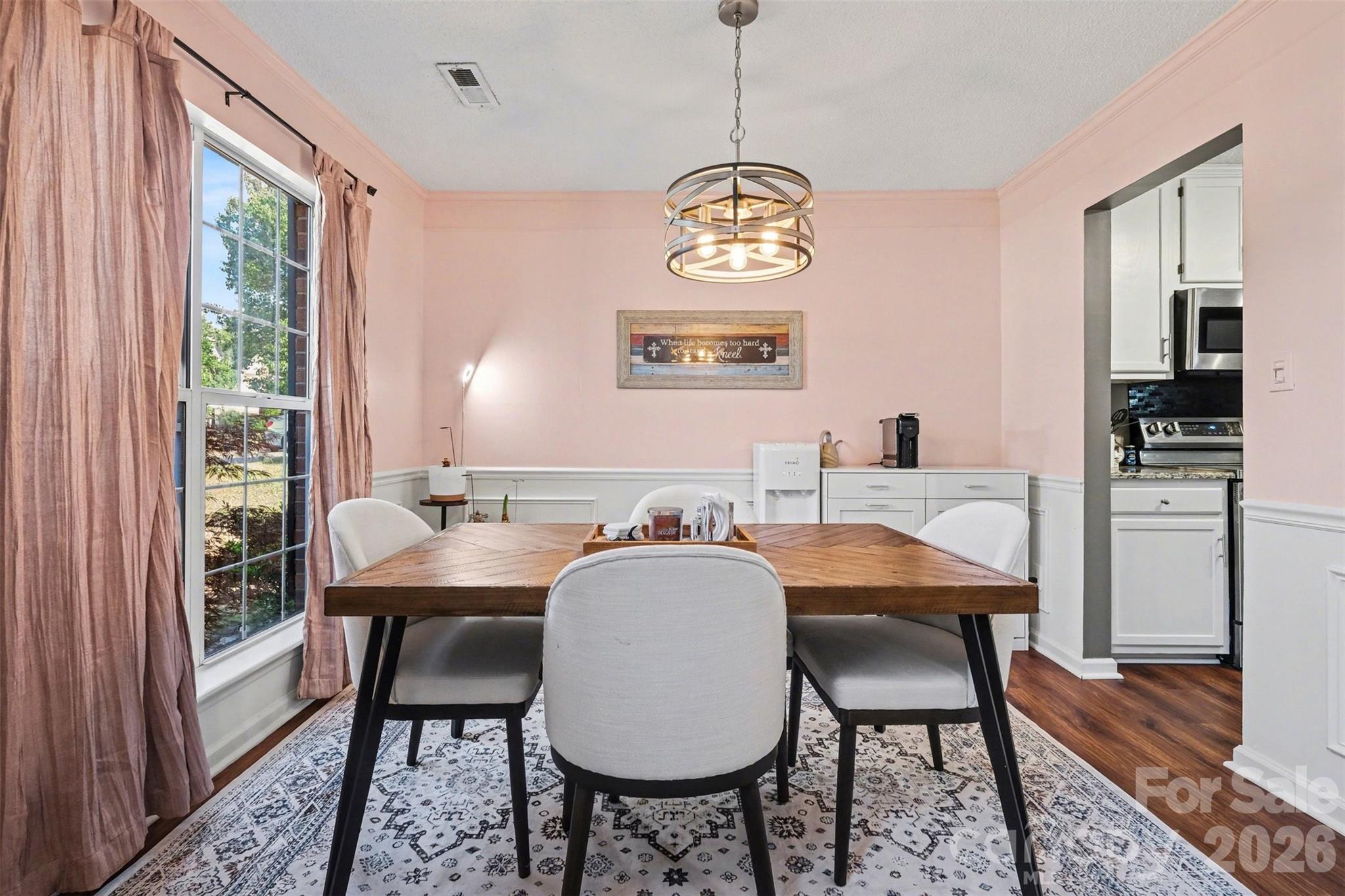 4476 Greystone Drive SW