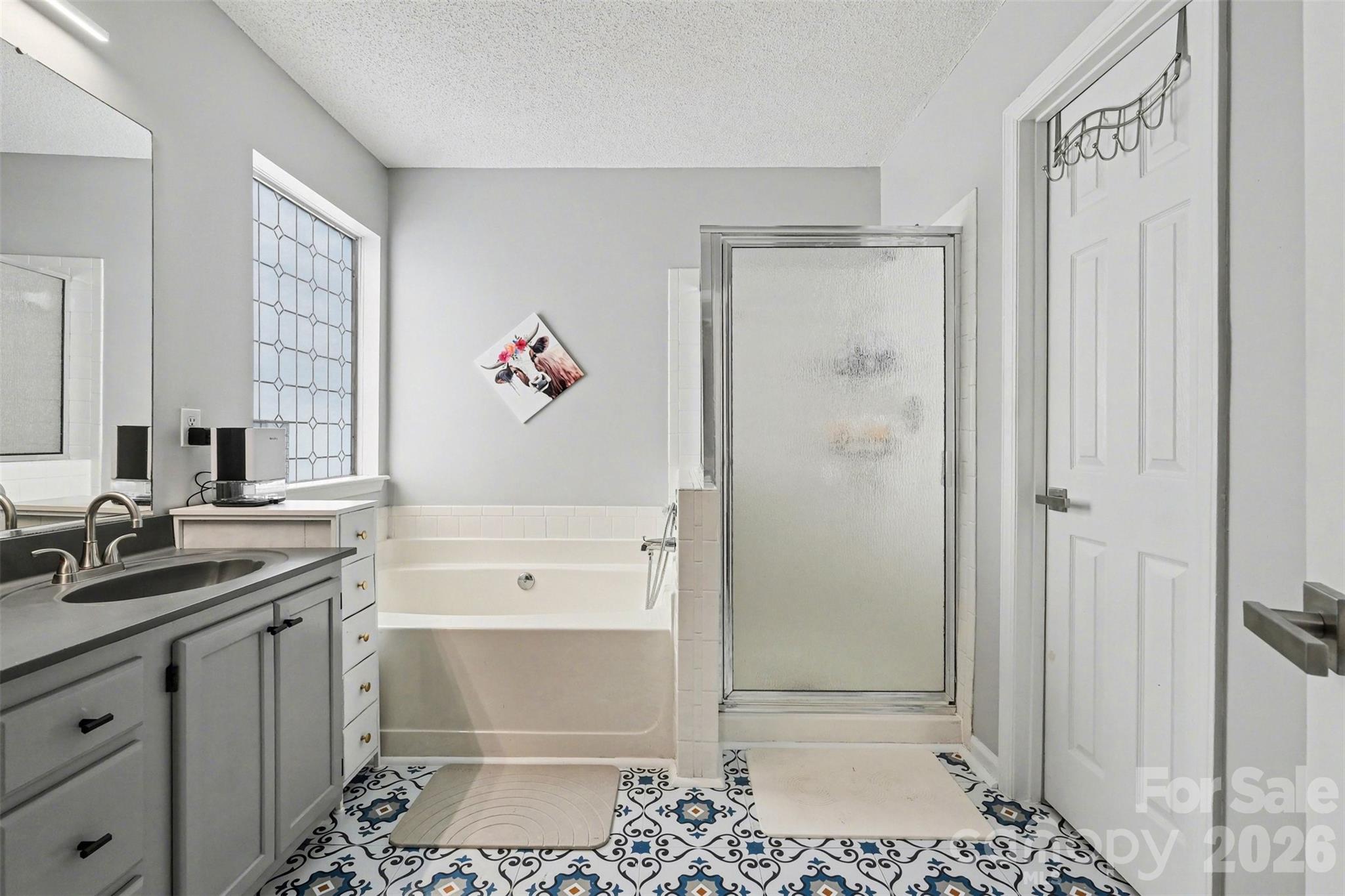 4476 Greystone Drive SW