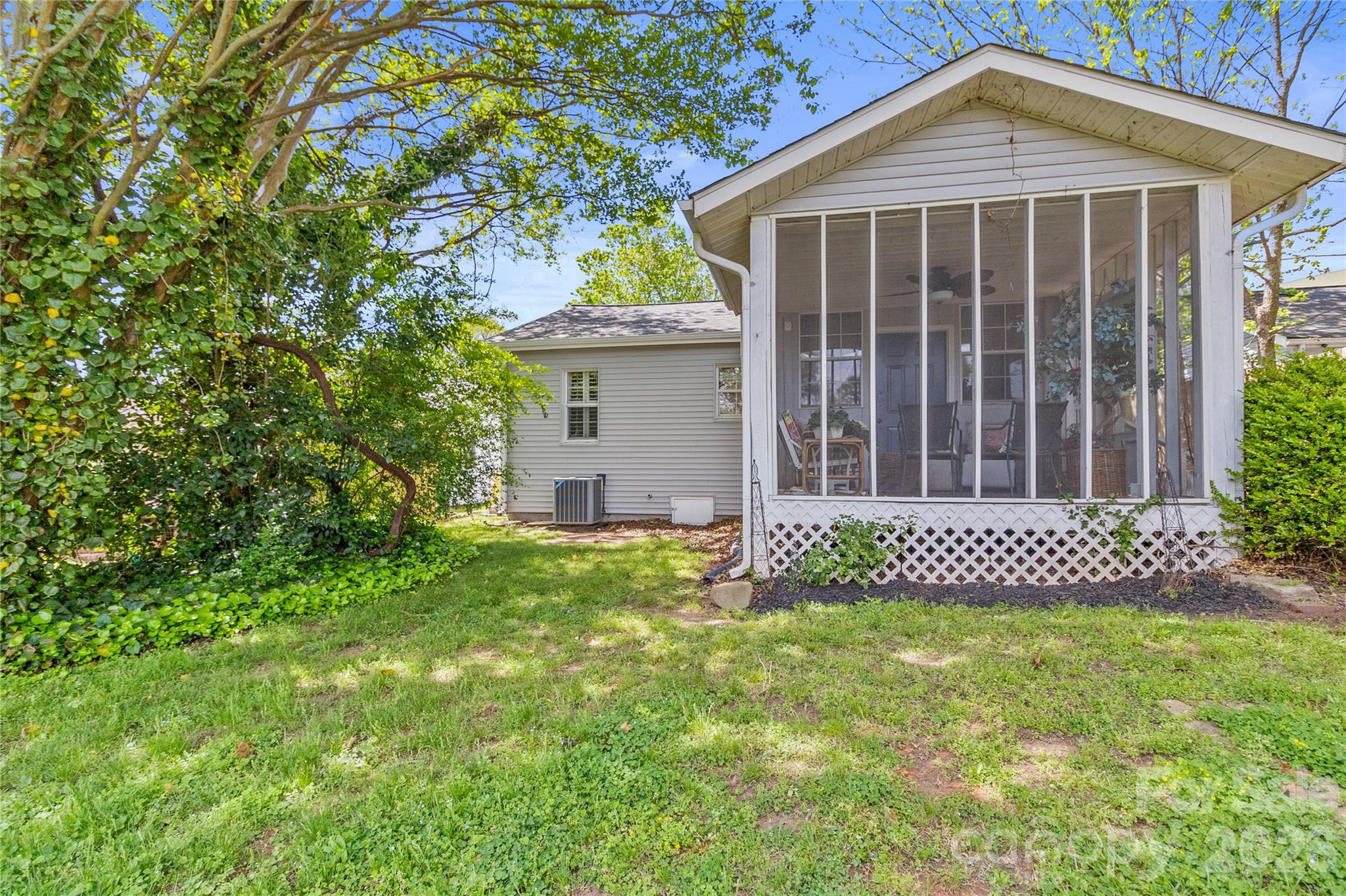 373 Scott Street