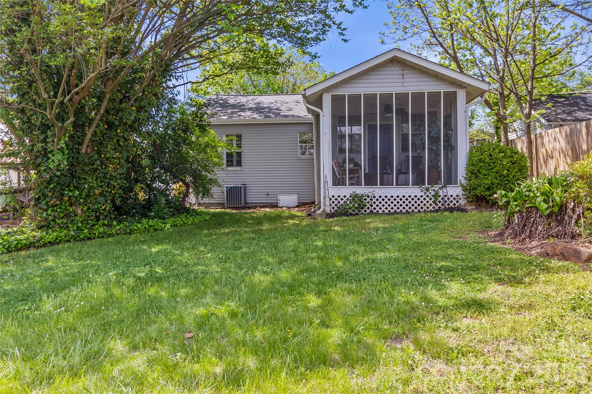 373 Scott Street