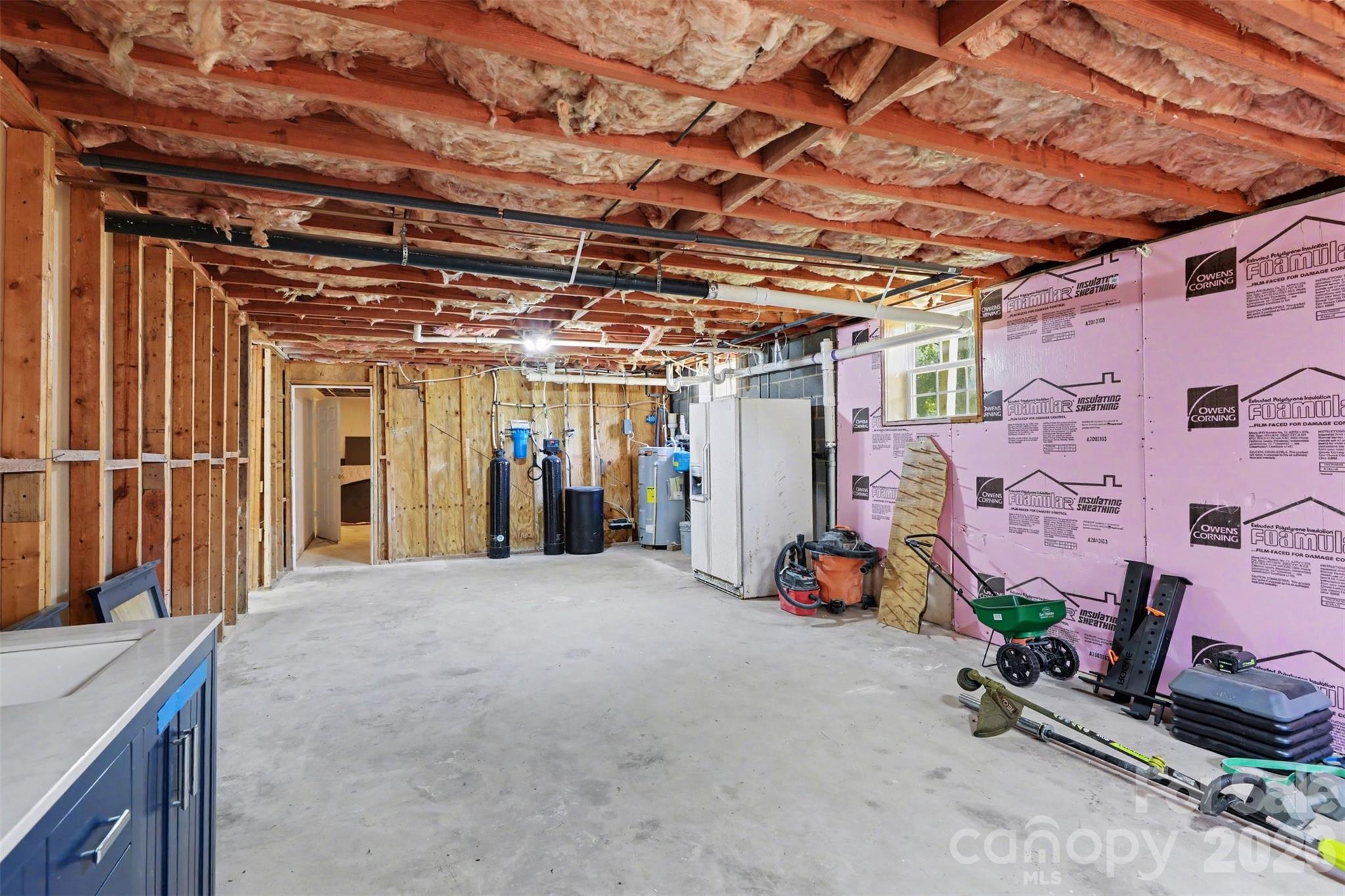 2115 Candlewood Drive NW