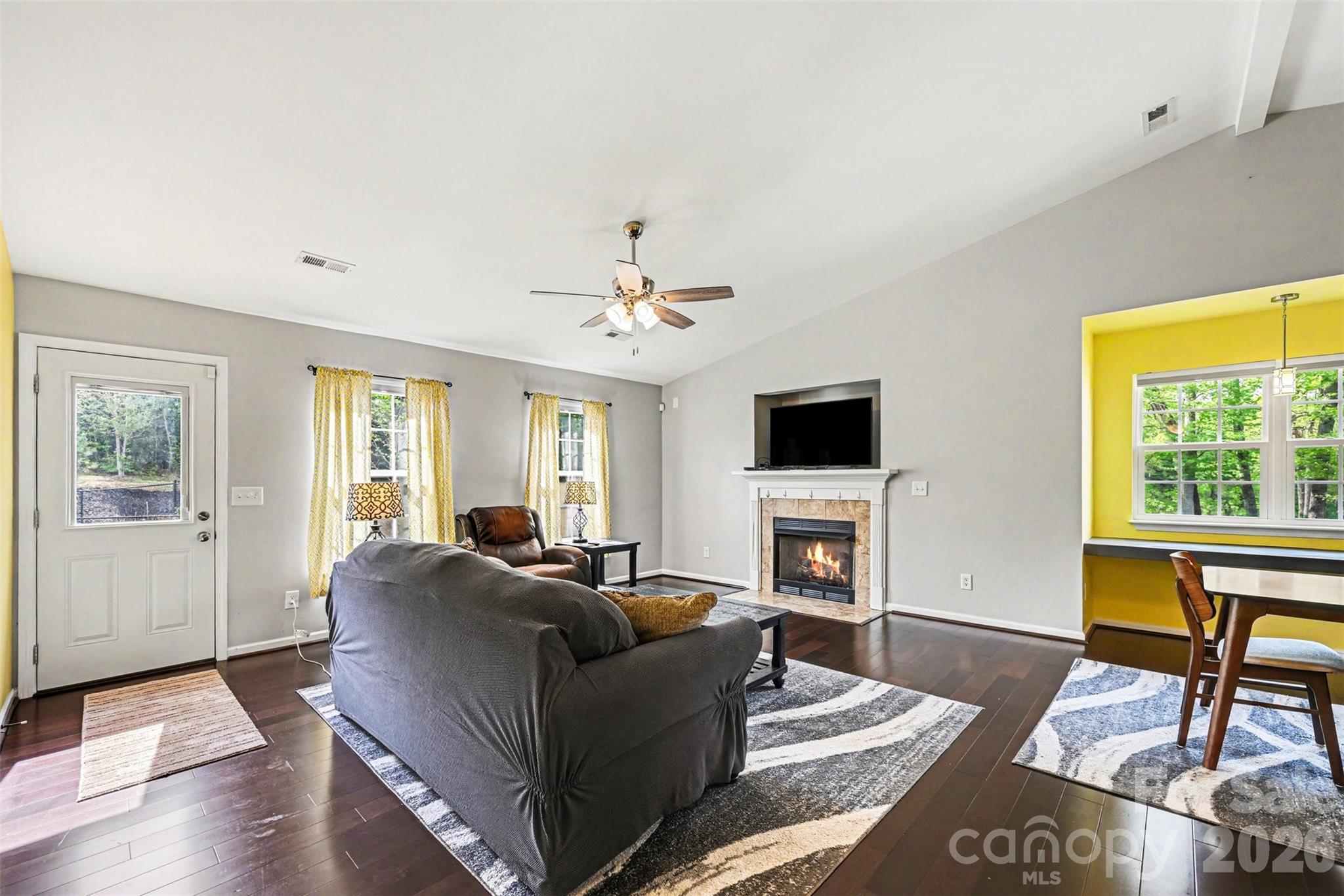 391 Lone Tree Lane