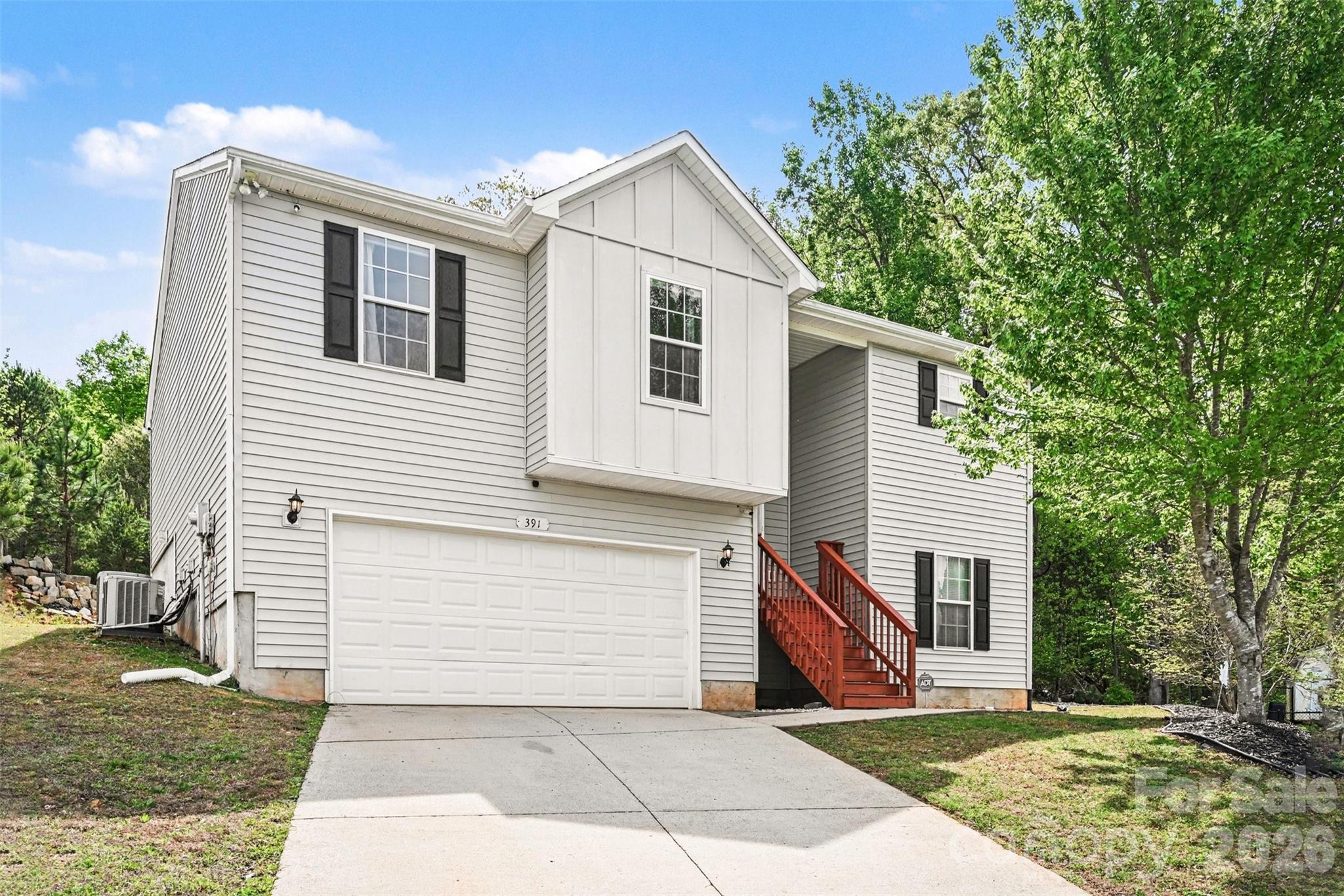391 Lone Tree Lane