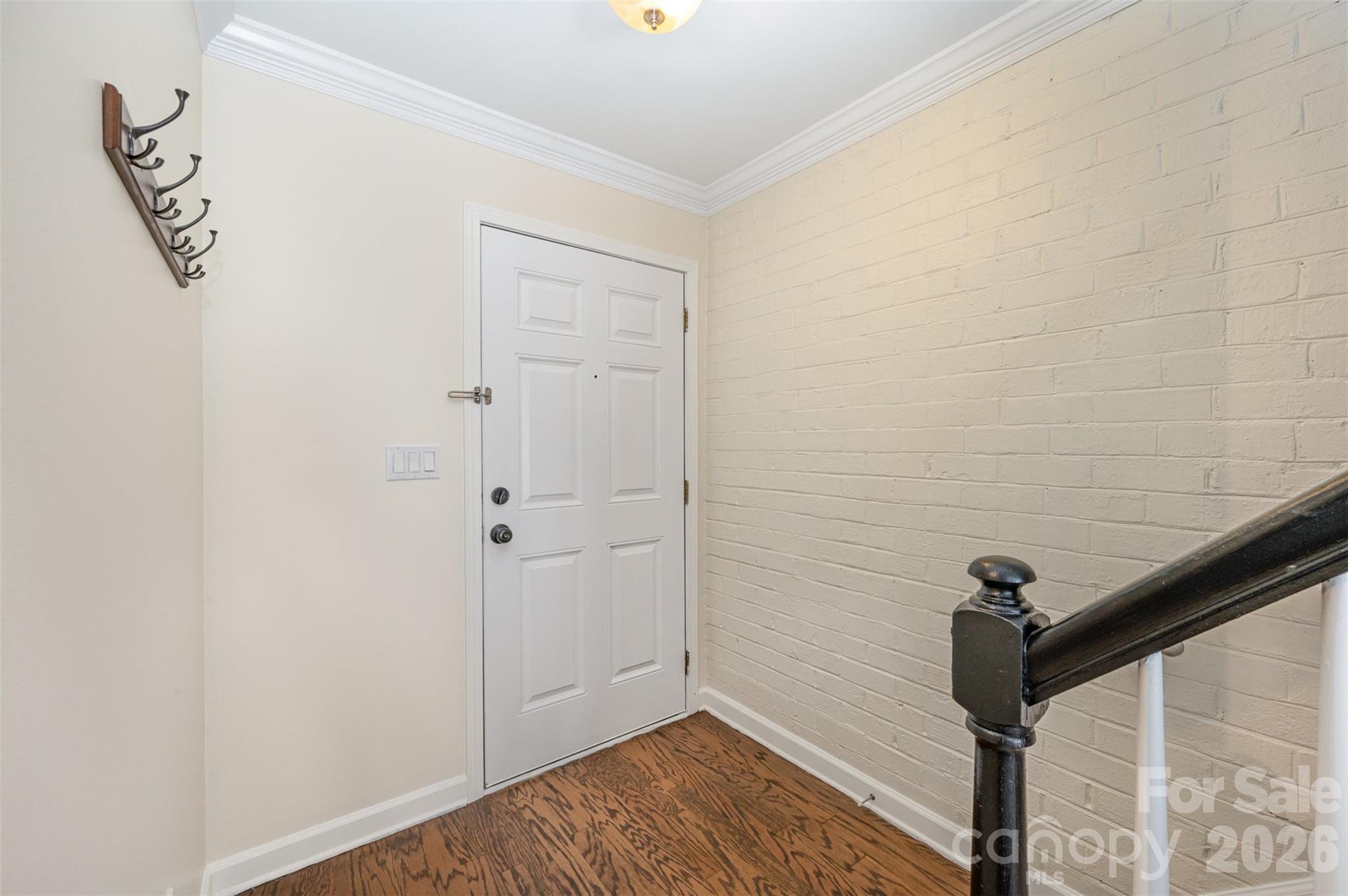 1218 Green Oaks Lane