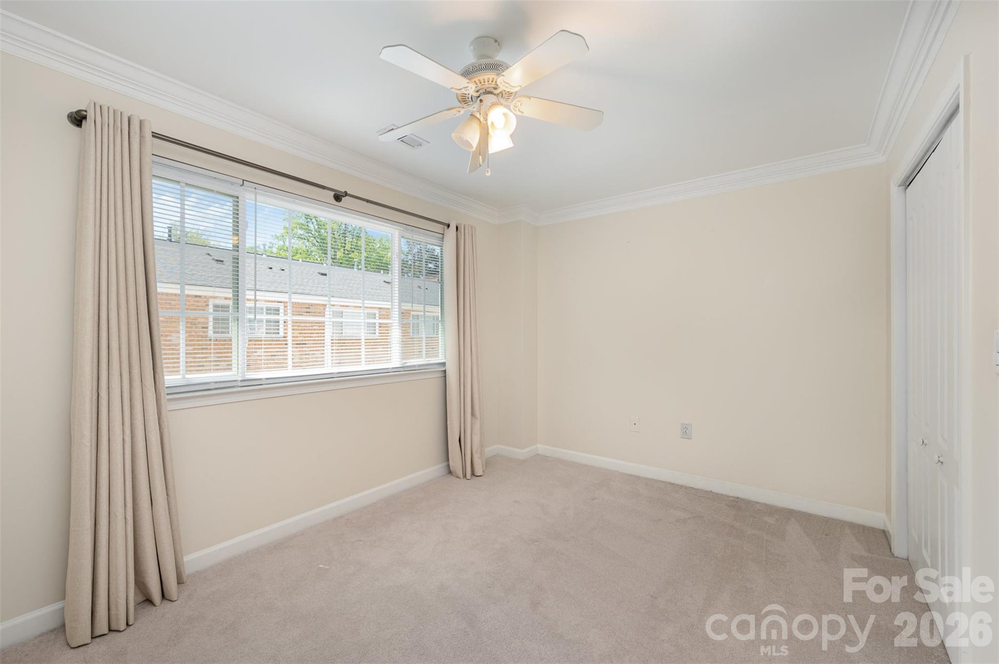 1218 Green Oaks Lane