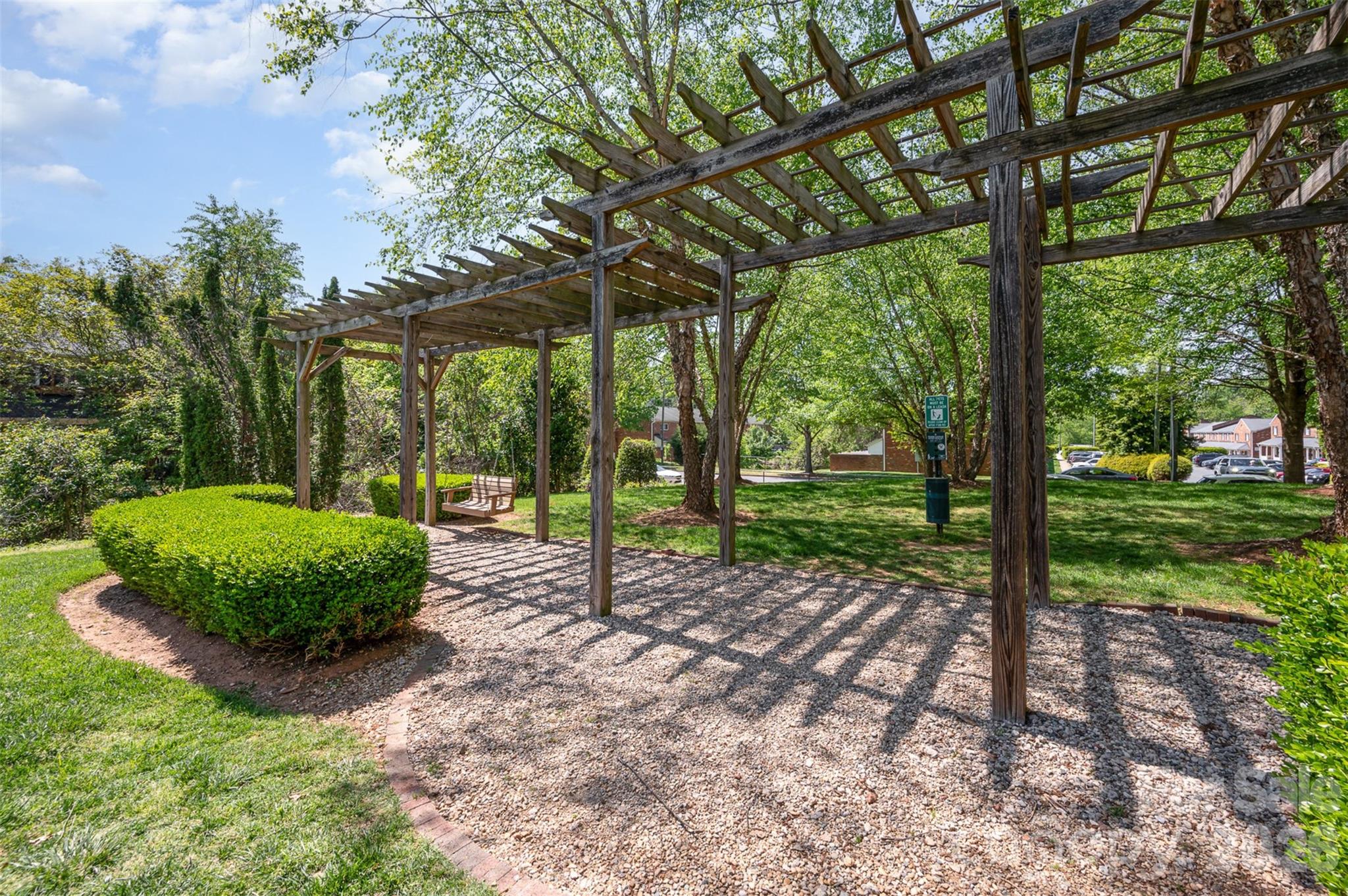 1218 Green Oaks Lane