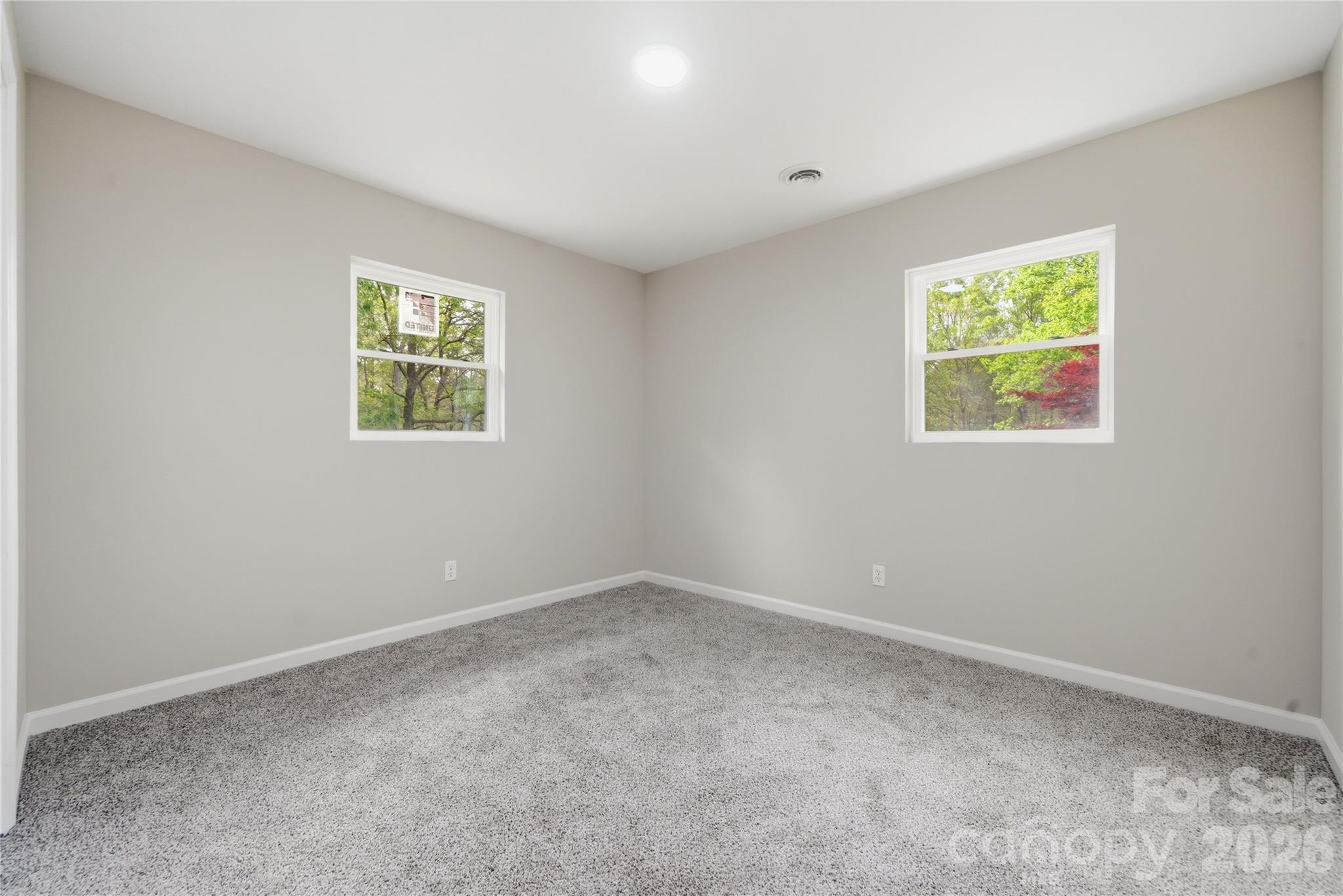 3285 Douglas Way Lane