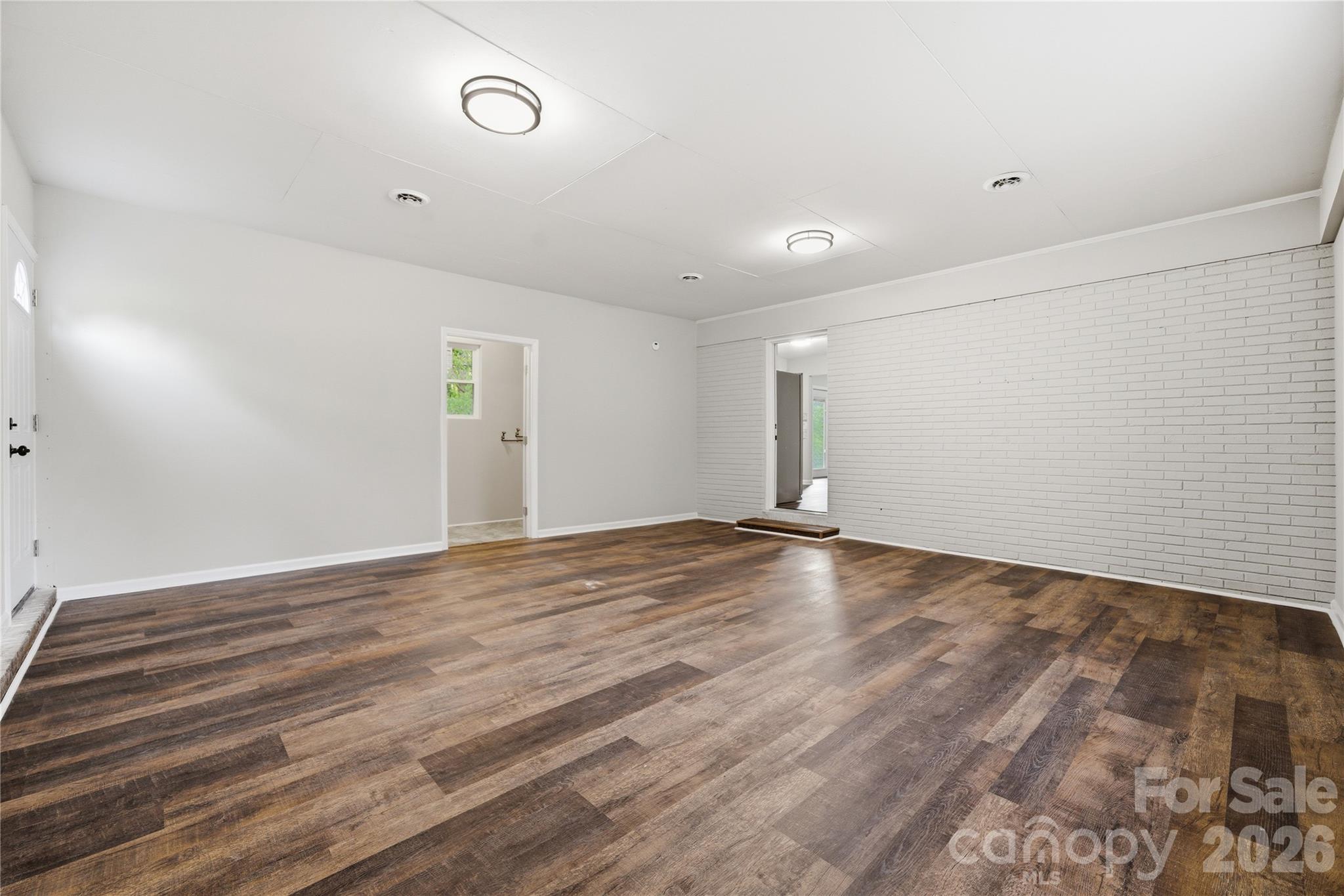 3285 Douglas Way Lane