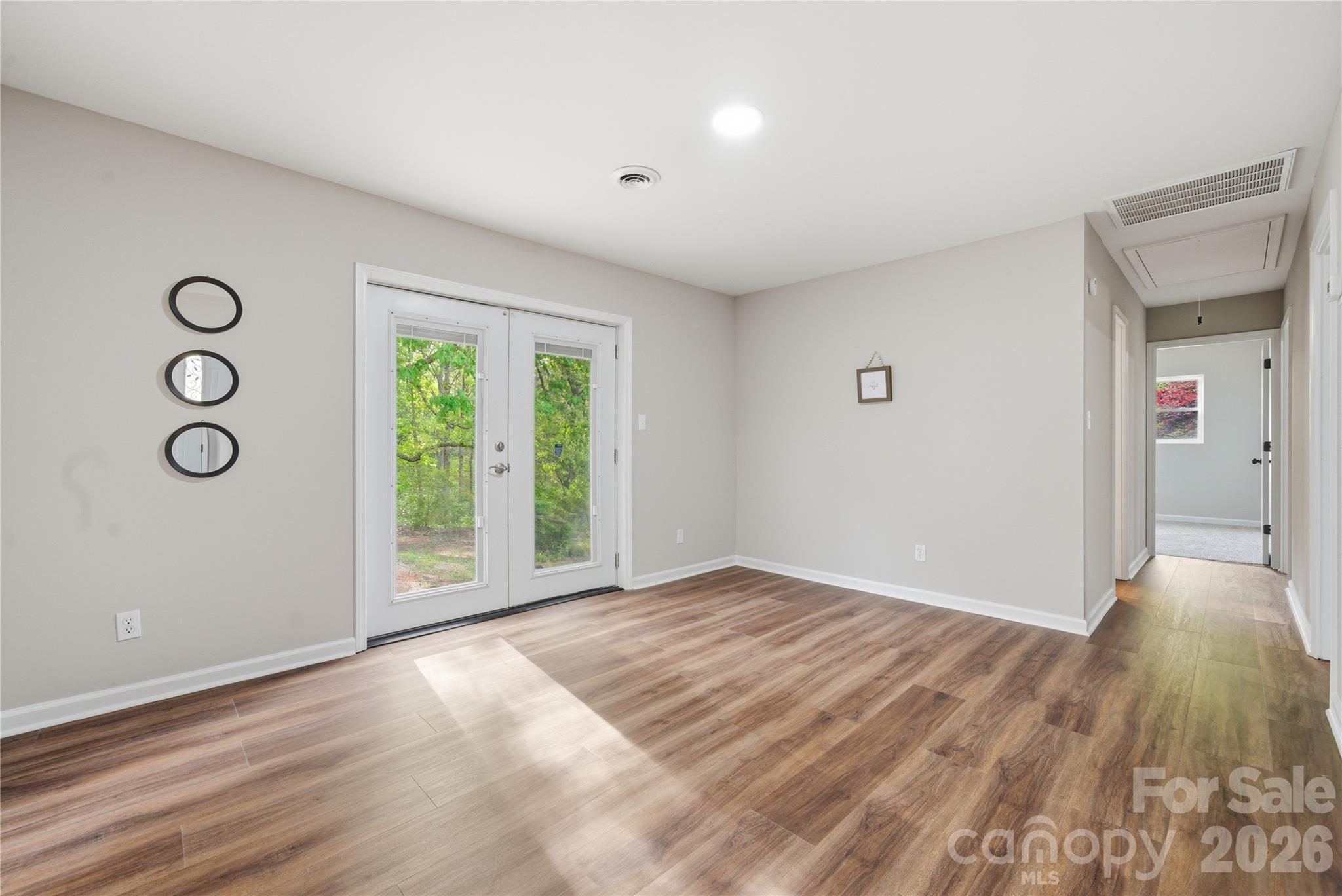 3285 Douglas Way Lane