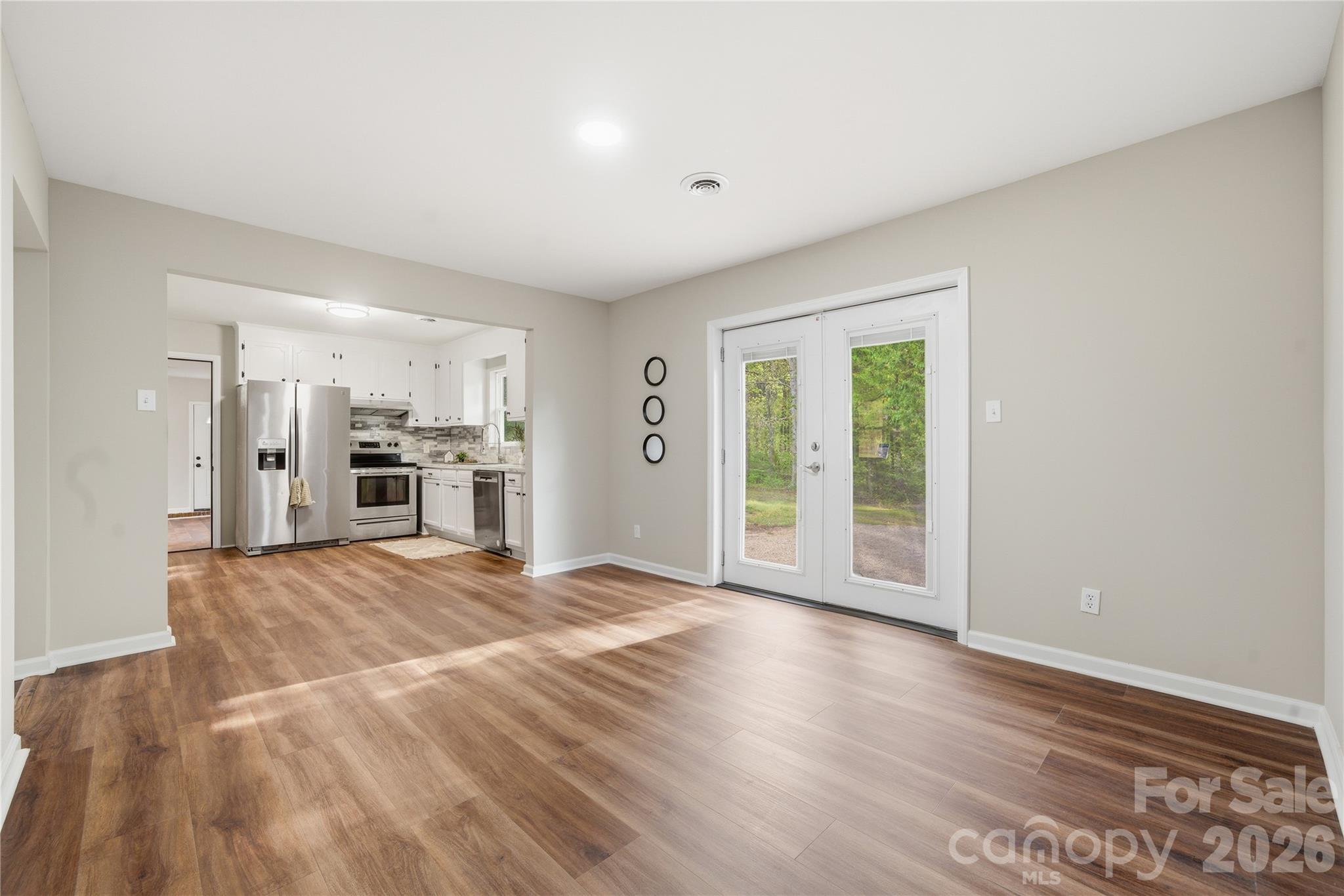 3285 Douglas Way Lane