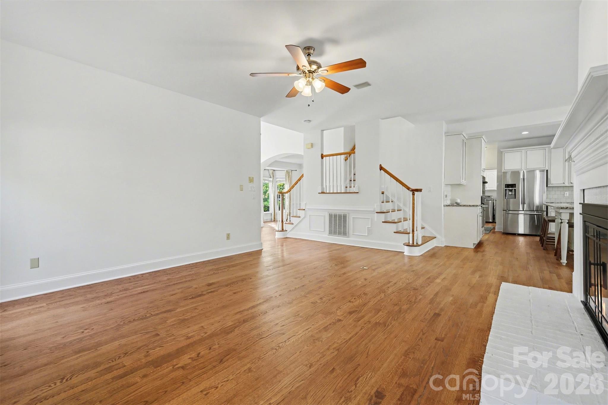 6123 Glen Manor Drive