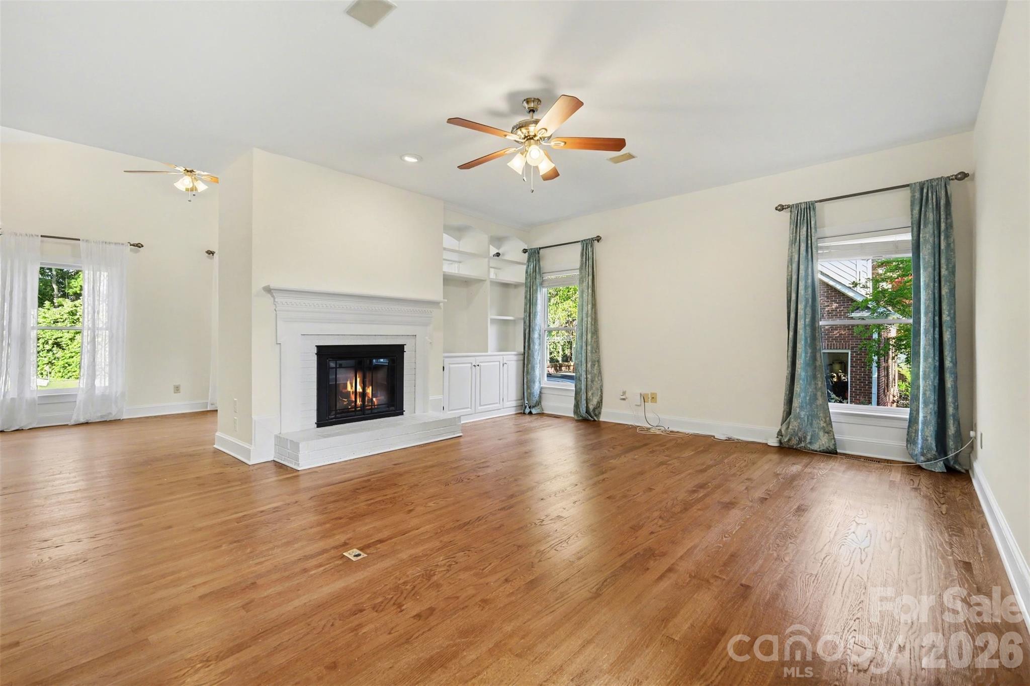 6123 Glen Manor Drive