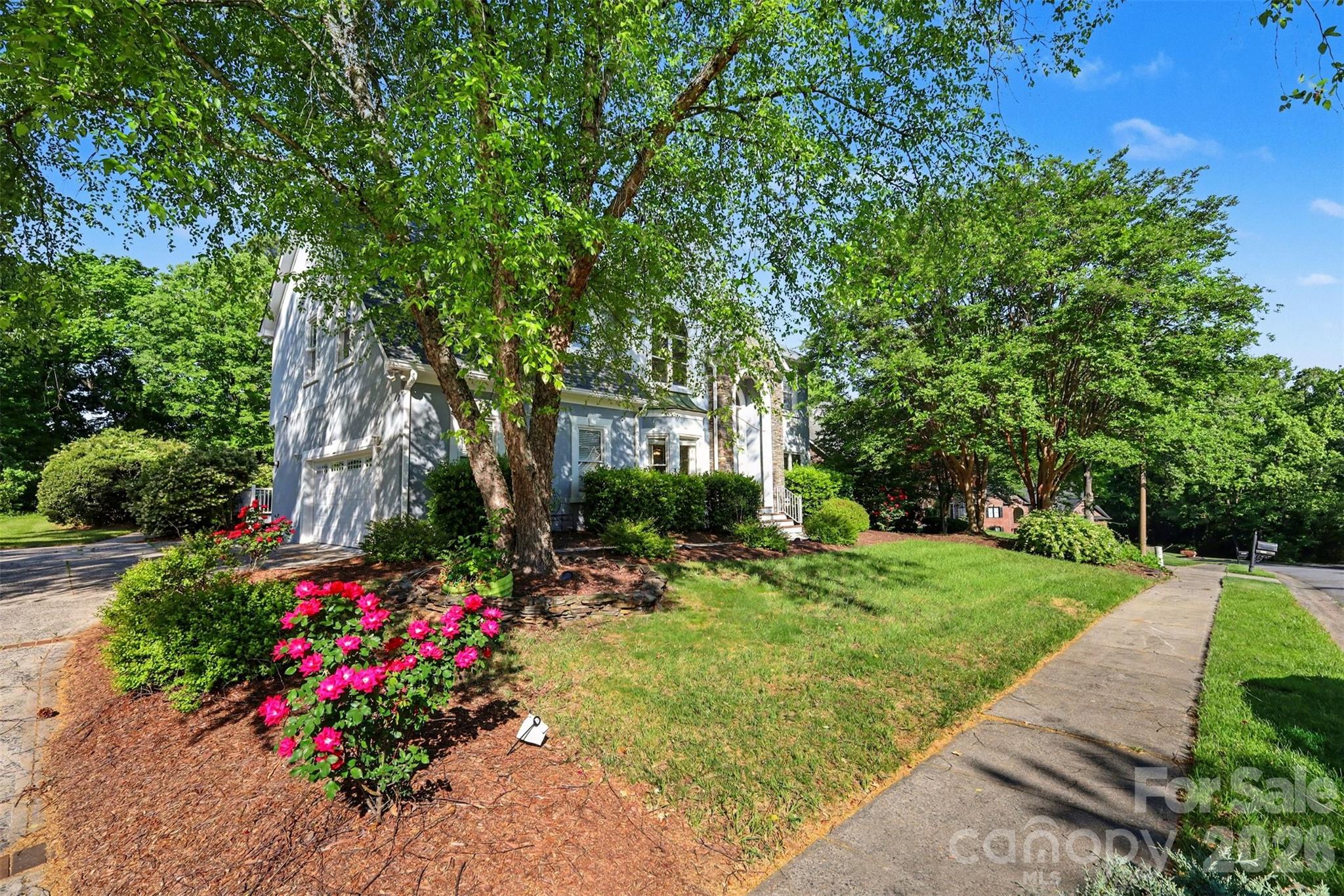 6123 Glen Manor Drive