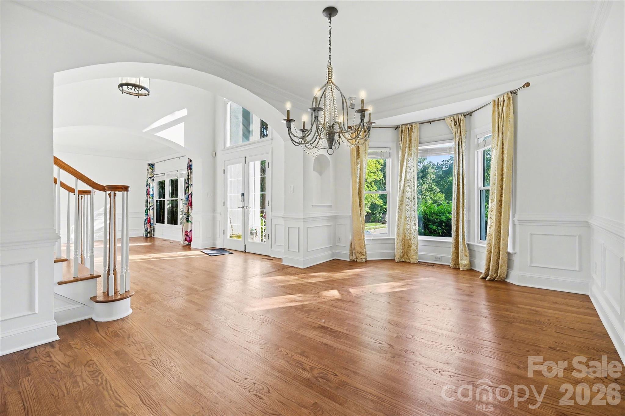 6123 Glen Manor Drive