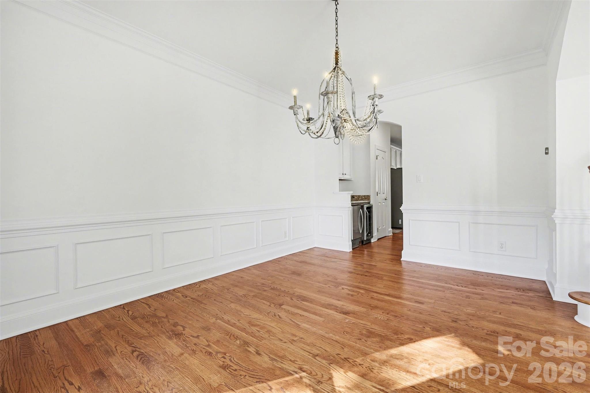 6123 Glen Manor Drive