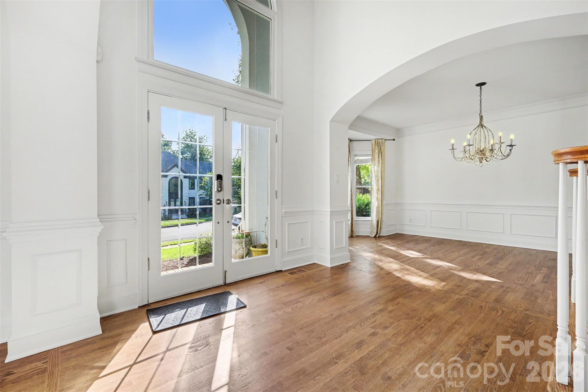 6123 Glen Manor Drive