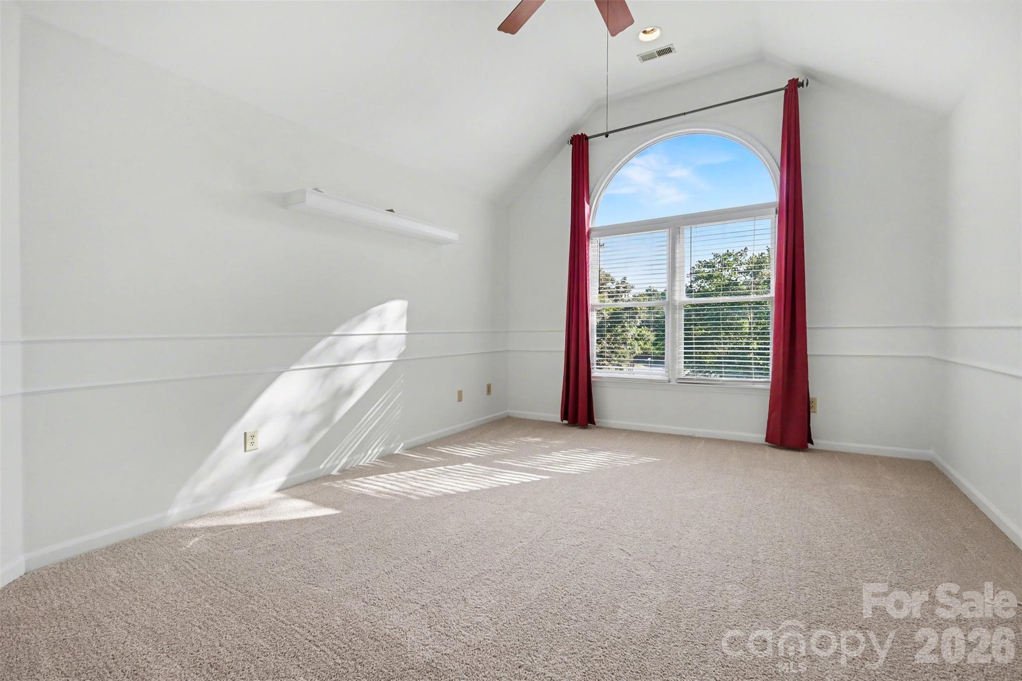 6123 Glen Manor Drive