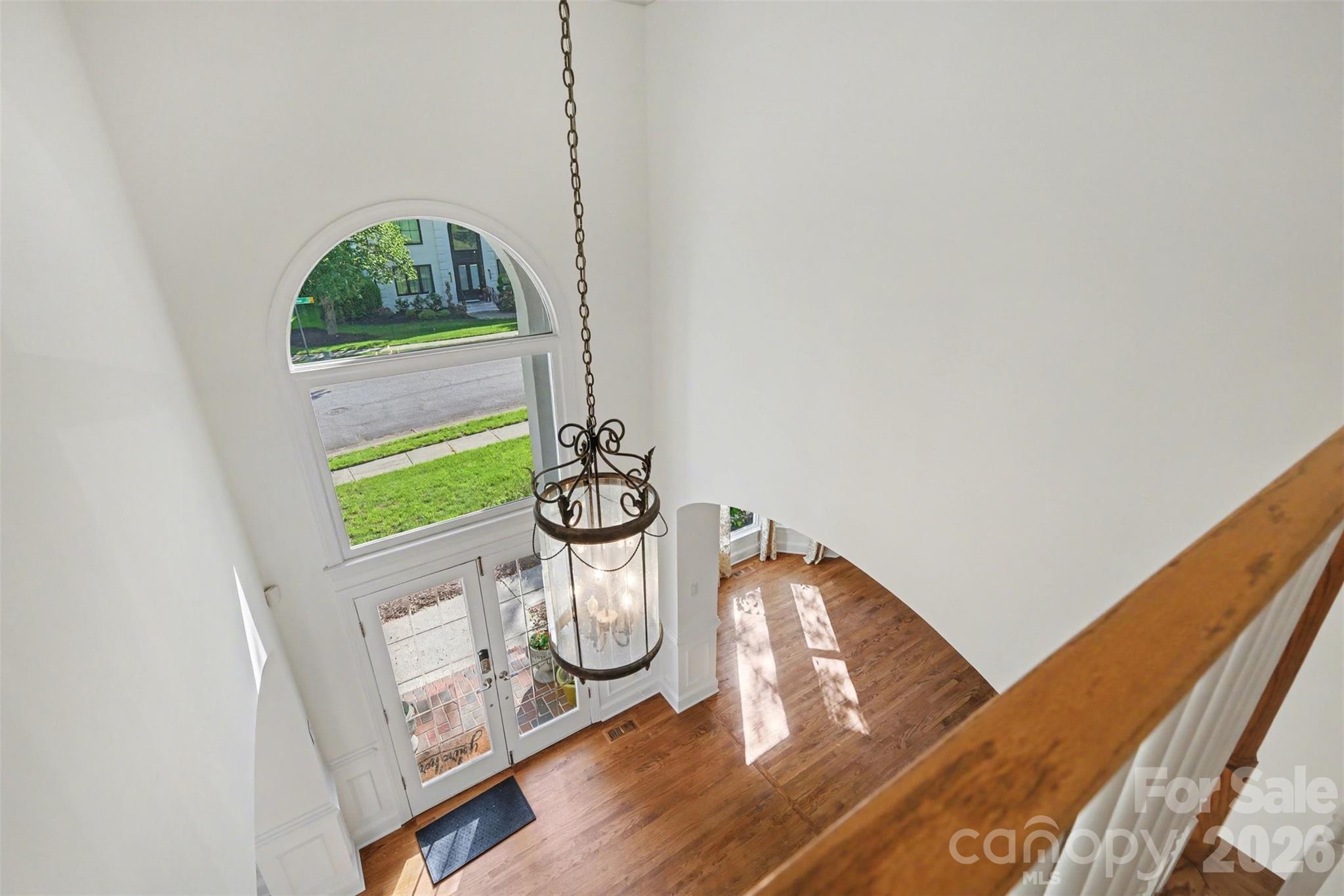 6123 Glen Manor Drive