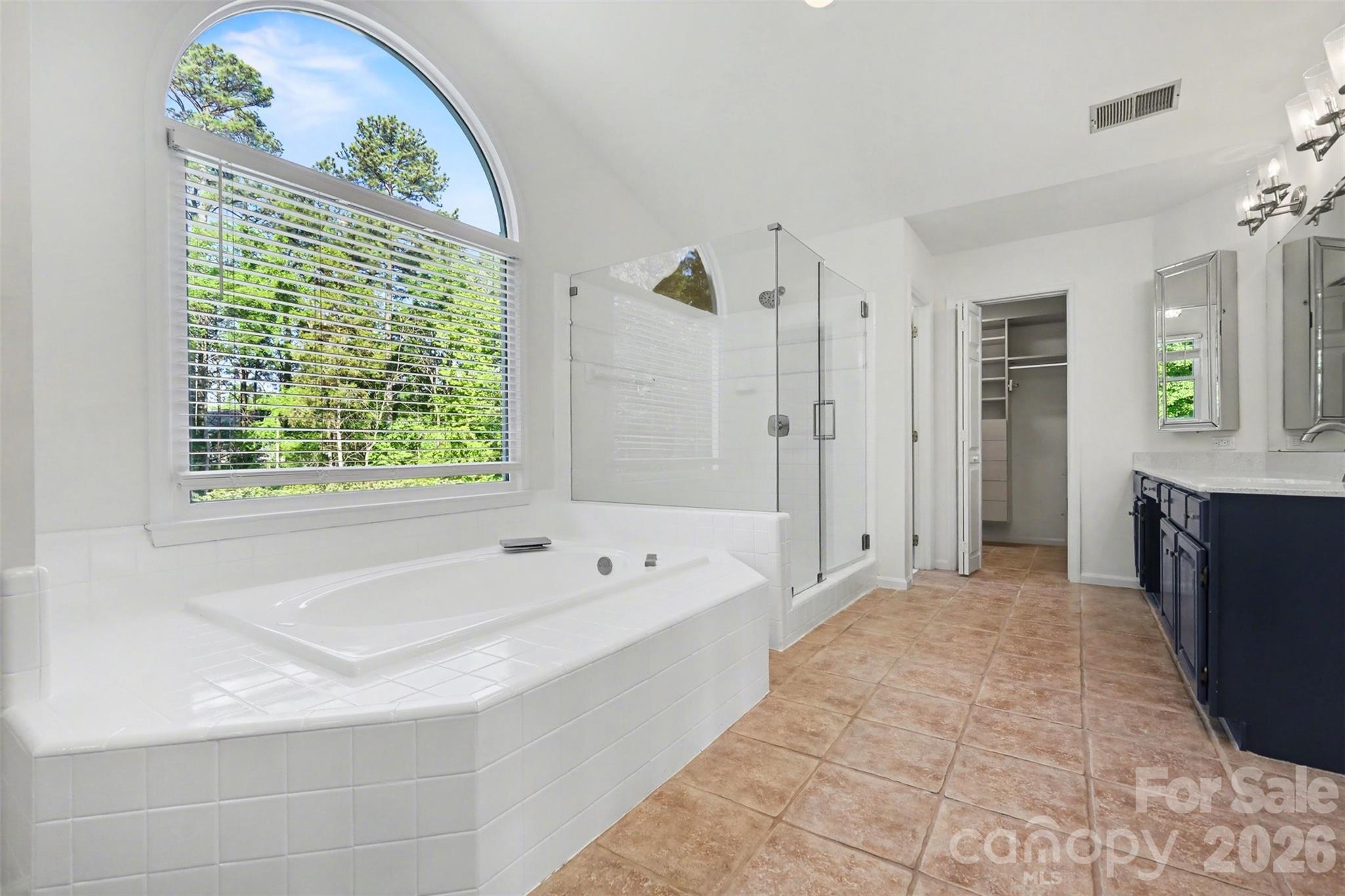 6123 Glen Manor Drive