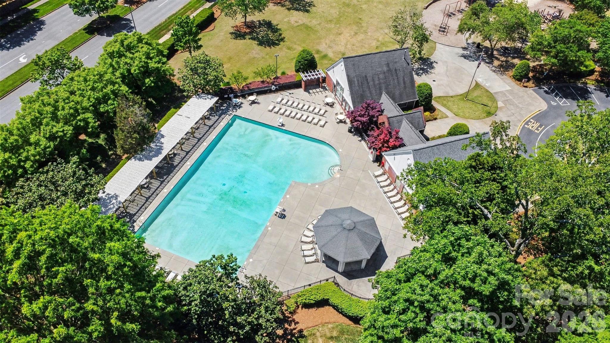 6213 Knightsgate Court