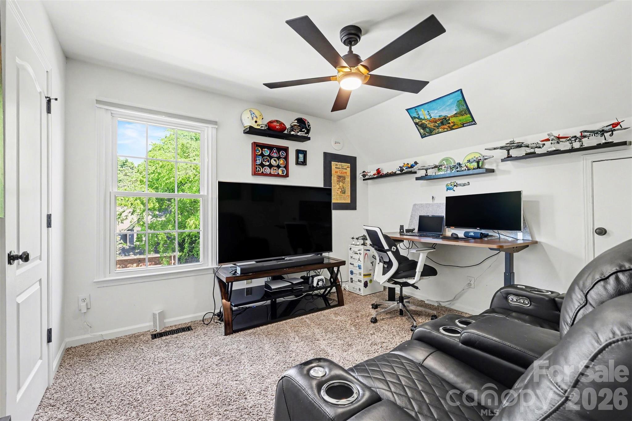 6213 Knightsgate Court